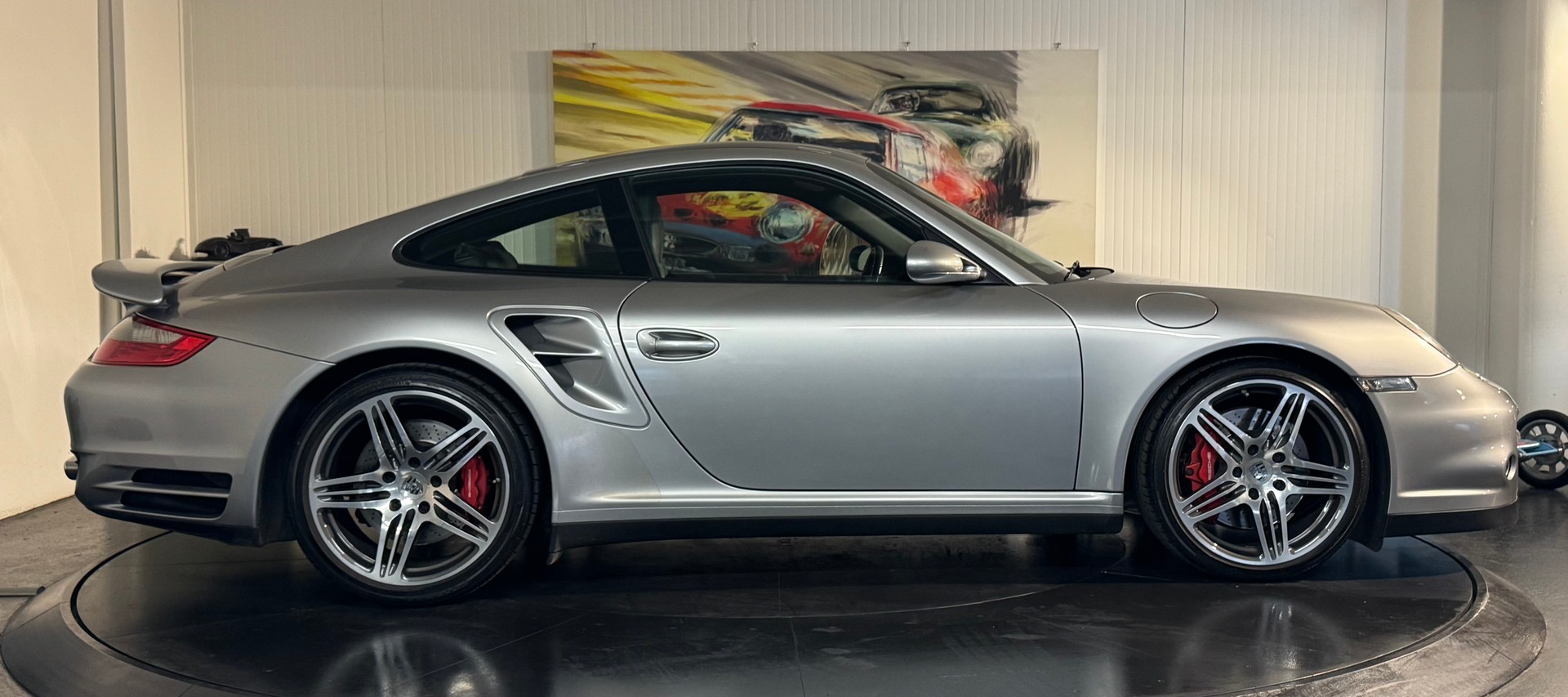 PORSCHE 911 Turbo-image-5