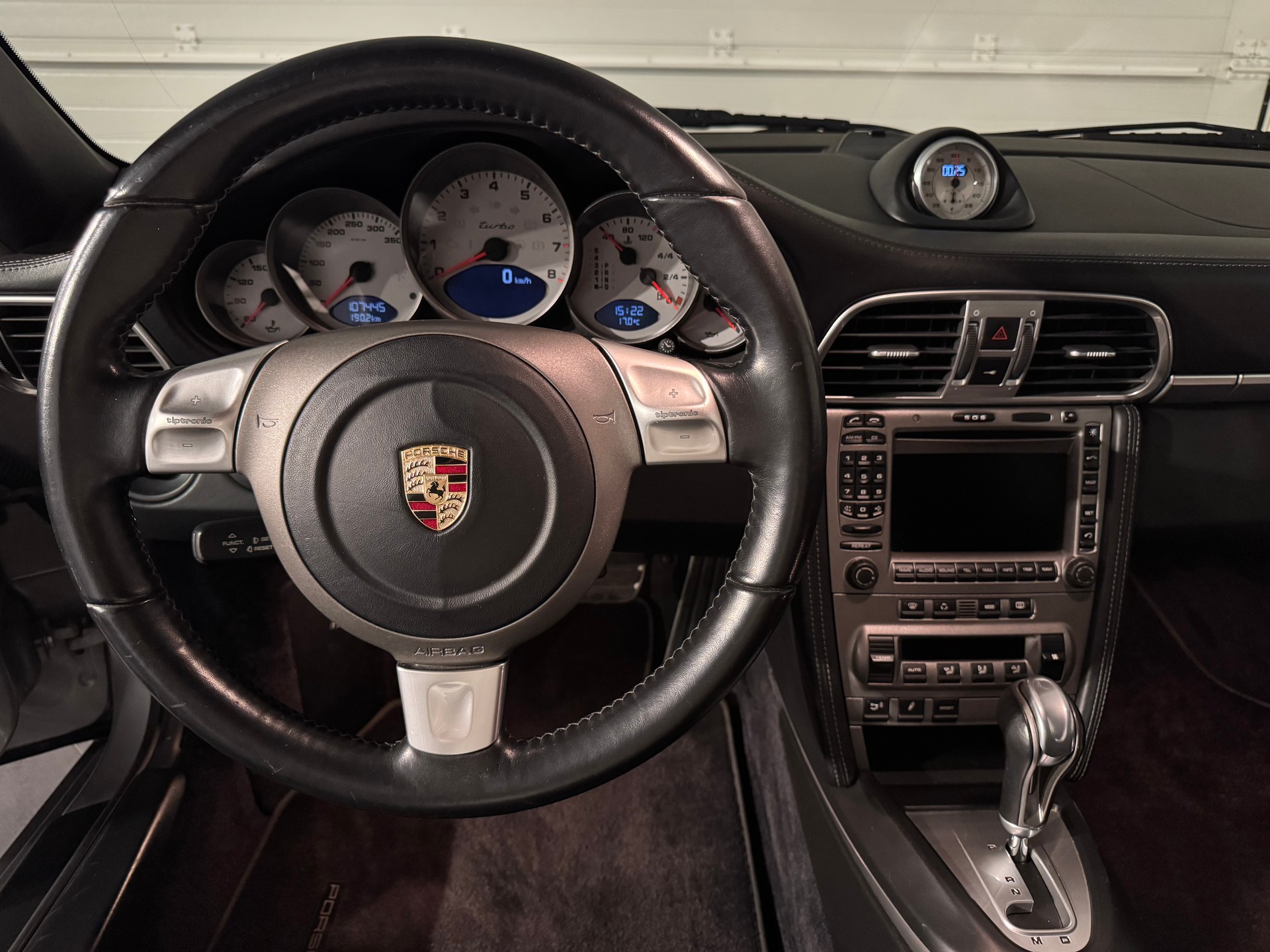 PORSCHE 911 Turbo-image-11