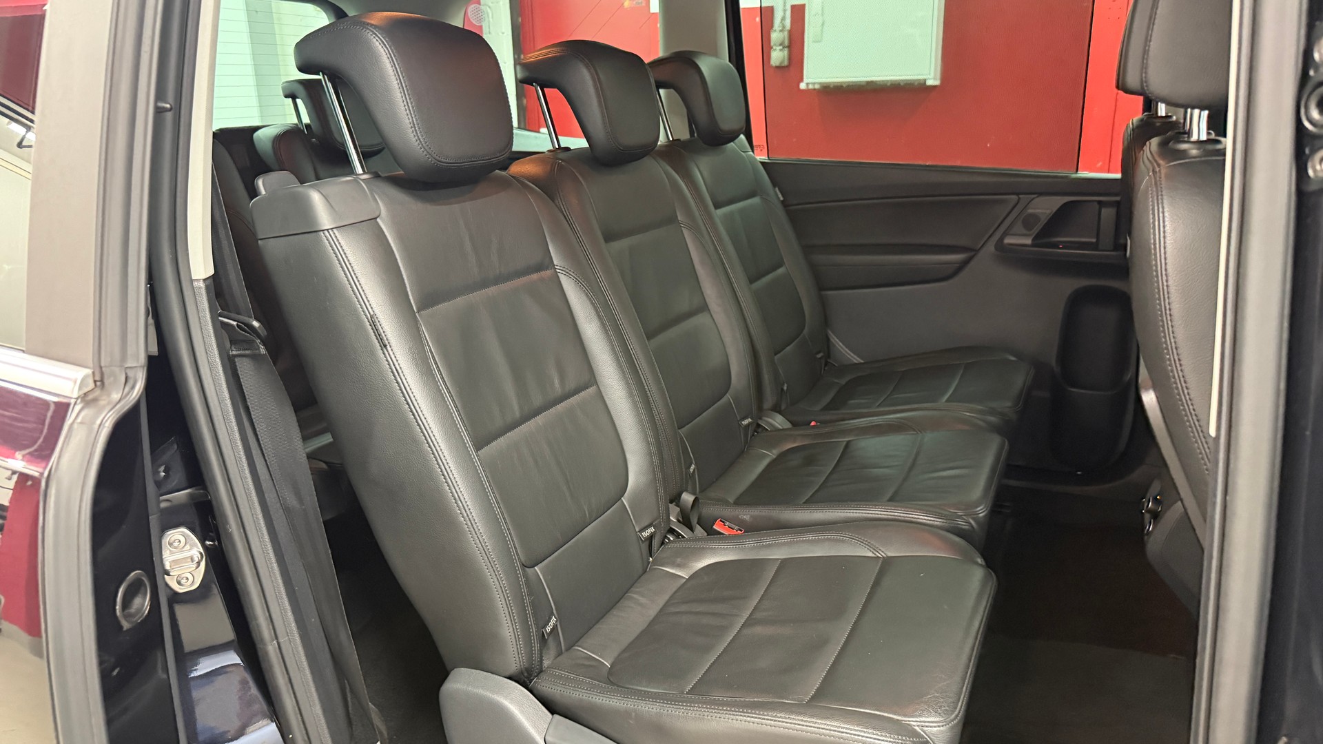 SEAT Alhambra 2.0 TDI Style Ecomotive DSG, frisch ab MFK, frisch ab Zahnriemen & Servic 7 Sitze, AHK 2.2T, Garantie, ES, SH, DAB u.vm-image-16