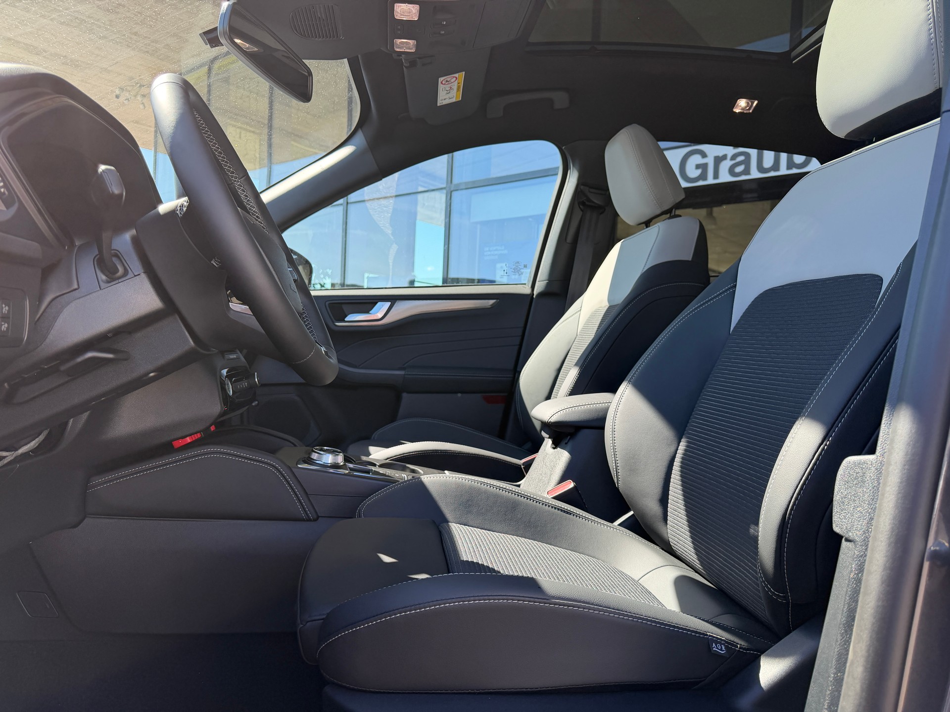 FORD Kuga 2.5 PHEV Sound Edition FWD-image-7