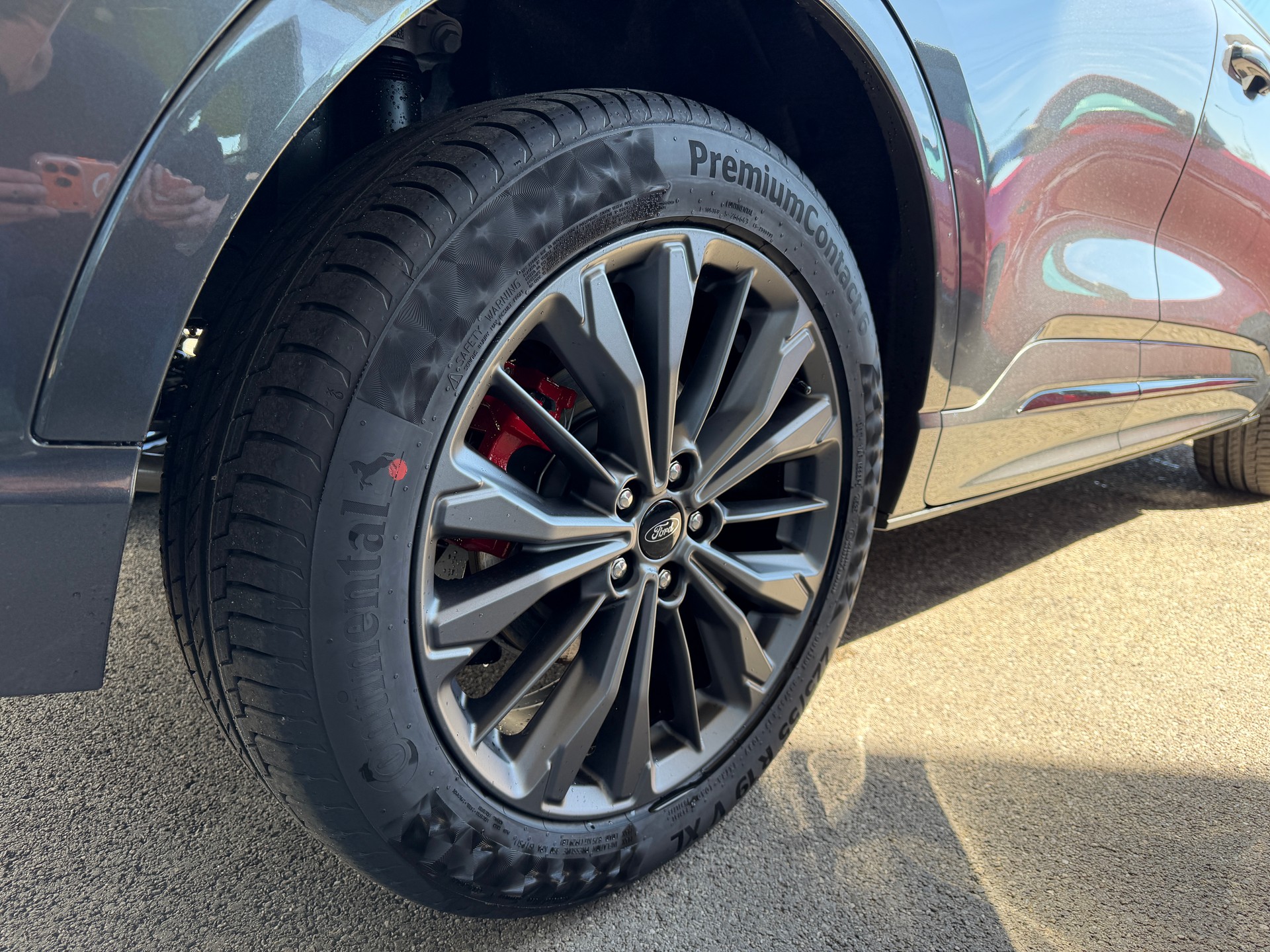 FORD Kuga 2.5 PHEV Sound Edition FWD-image-6