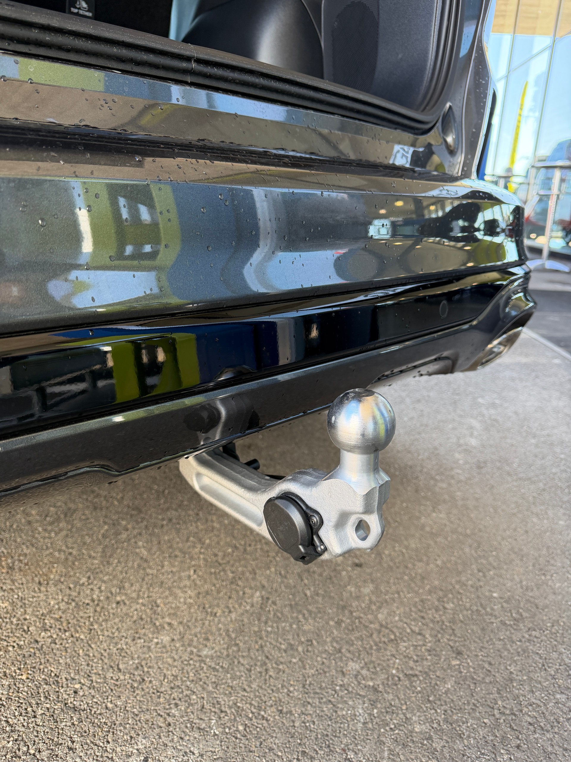 FORD Kuga 2.5 PHEV Sound Edition FWD-image-8