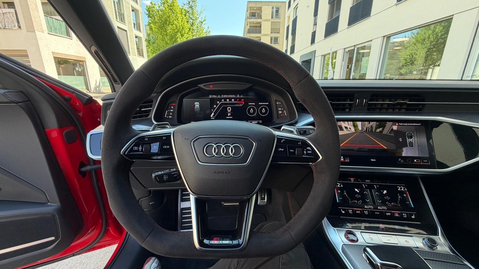 AUDI RS6 Avant 4.0 TFSI V8 quattro-image-13