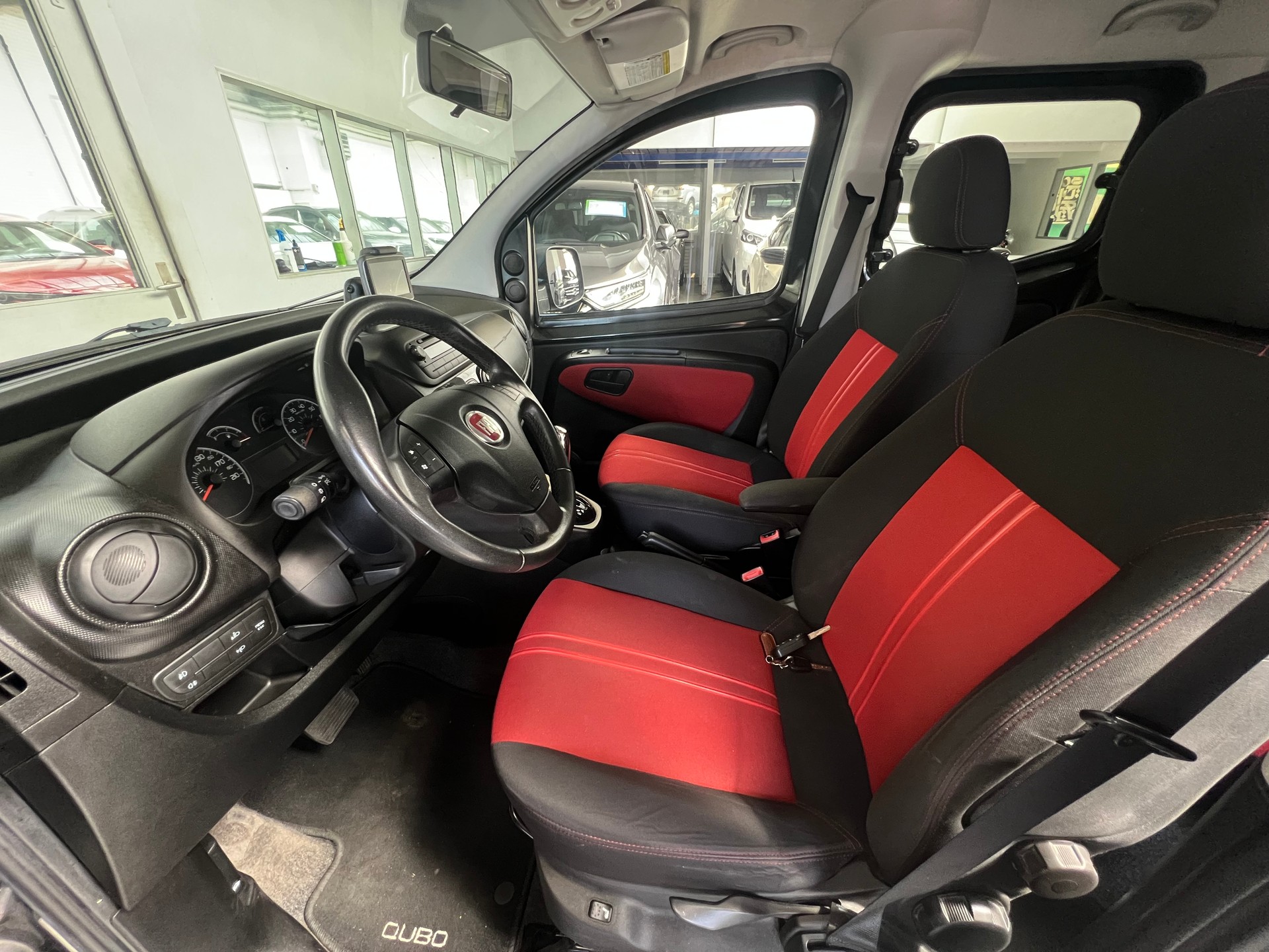 FIAT Qubo 1.3 JTD Dynamic Dualogic-image-8
