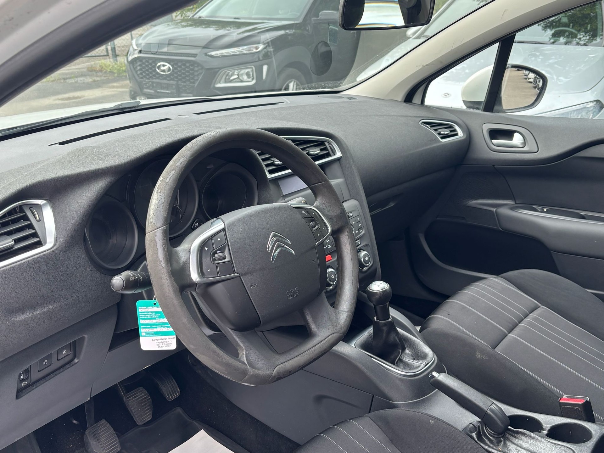 CITROEN C4 1.4 VTi Live-image-8