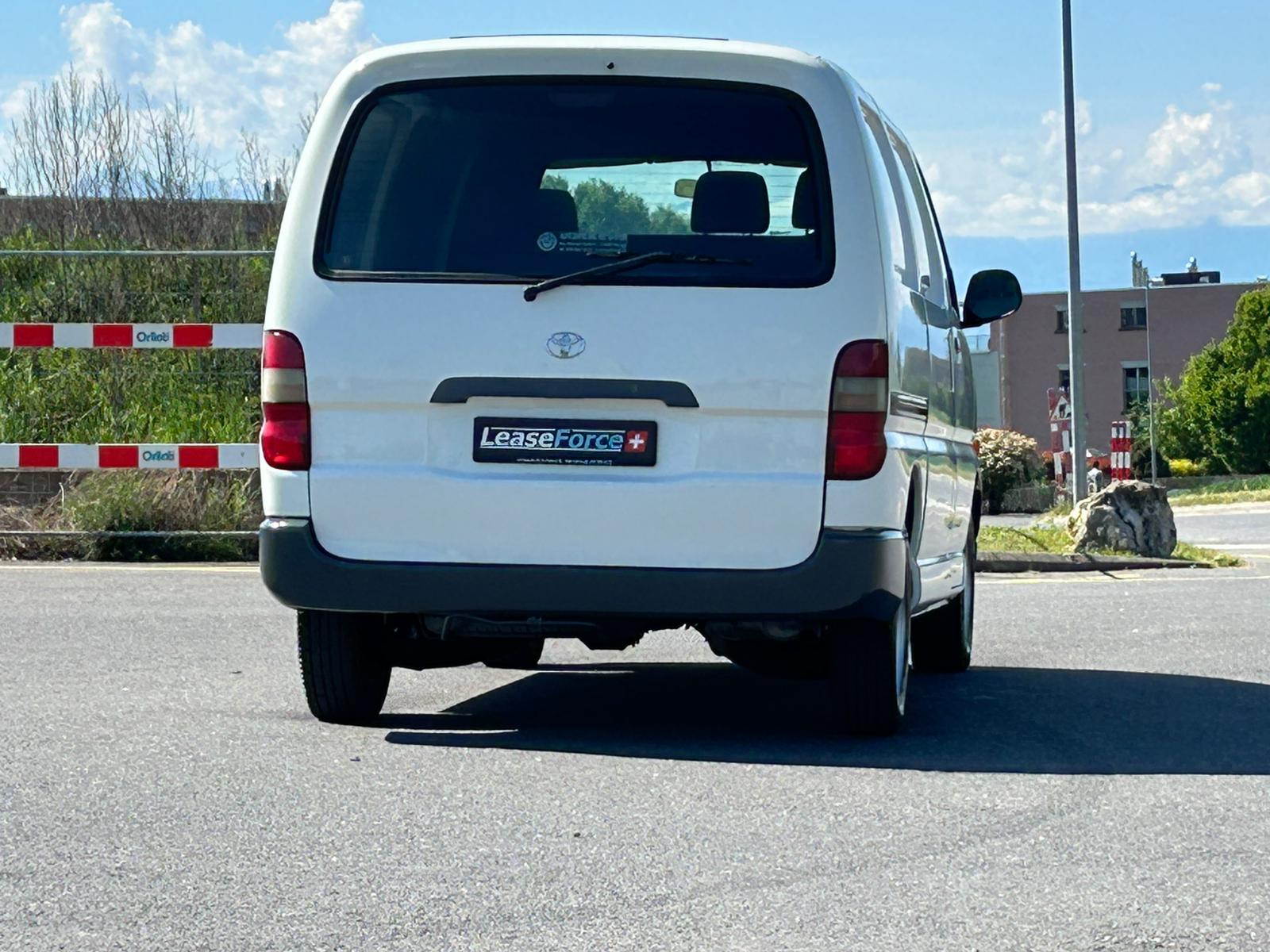 TOYOTA Hiace 2.7 Van A-image-13