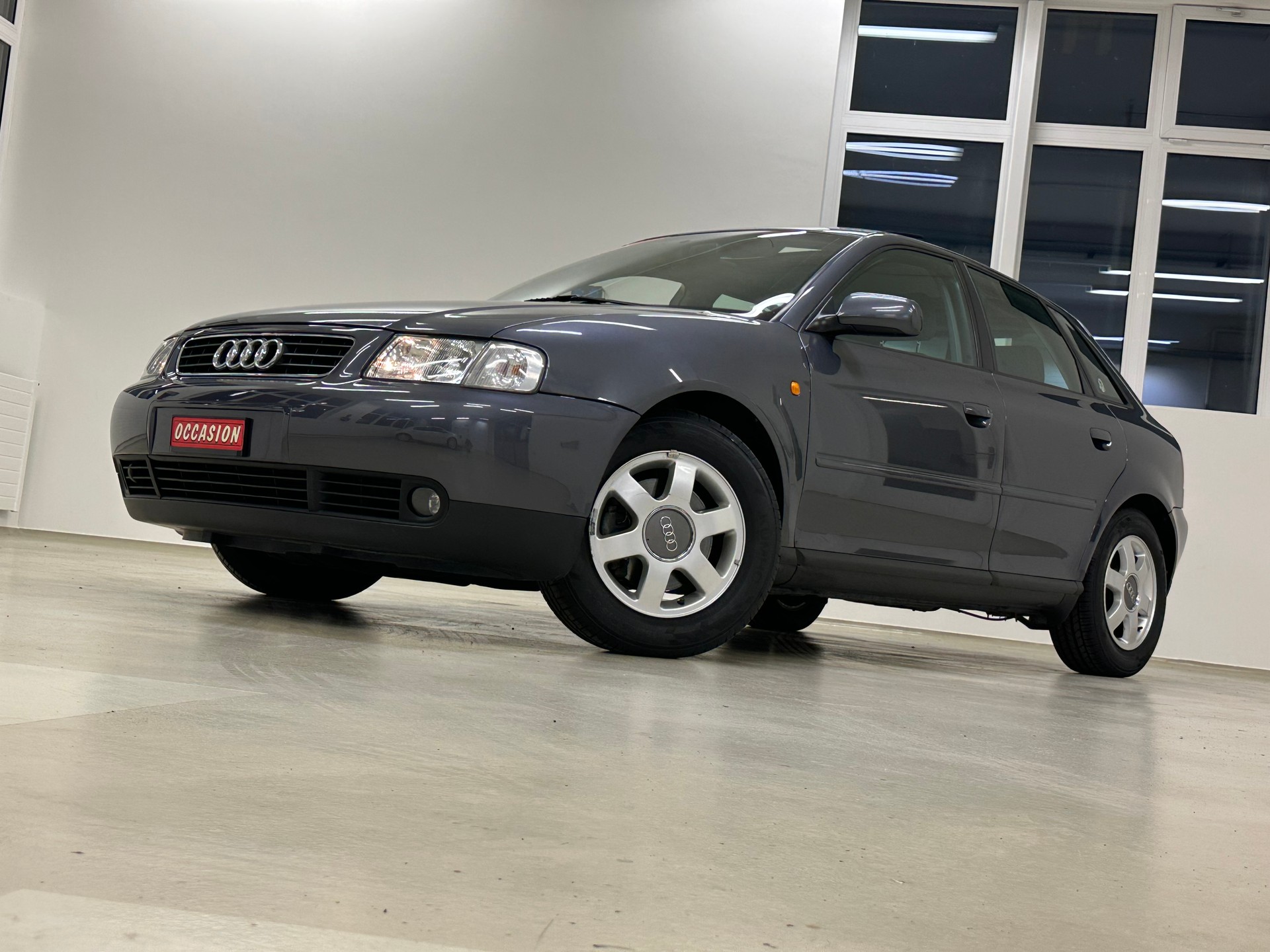 AUDI A3 1.8 T Ambition-image-5