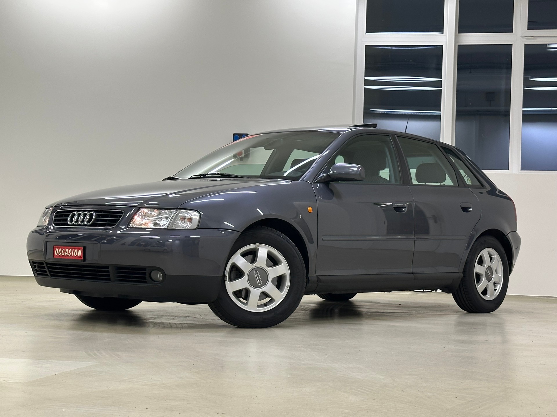 AUDI A3 1.8 T Ambition-image-7