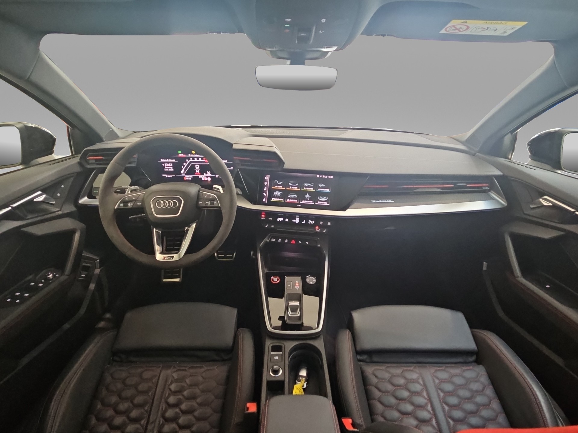 AUDI RS3 Sportback 2.5 TFSI quattro S-Tronic-image-6
