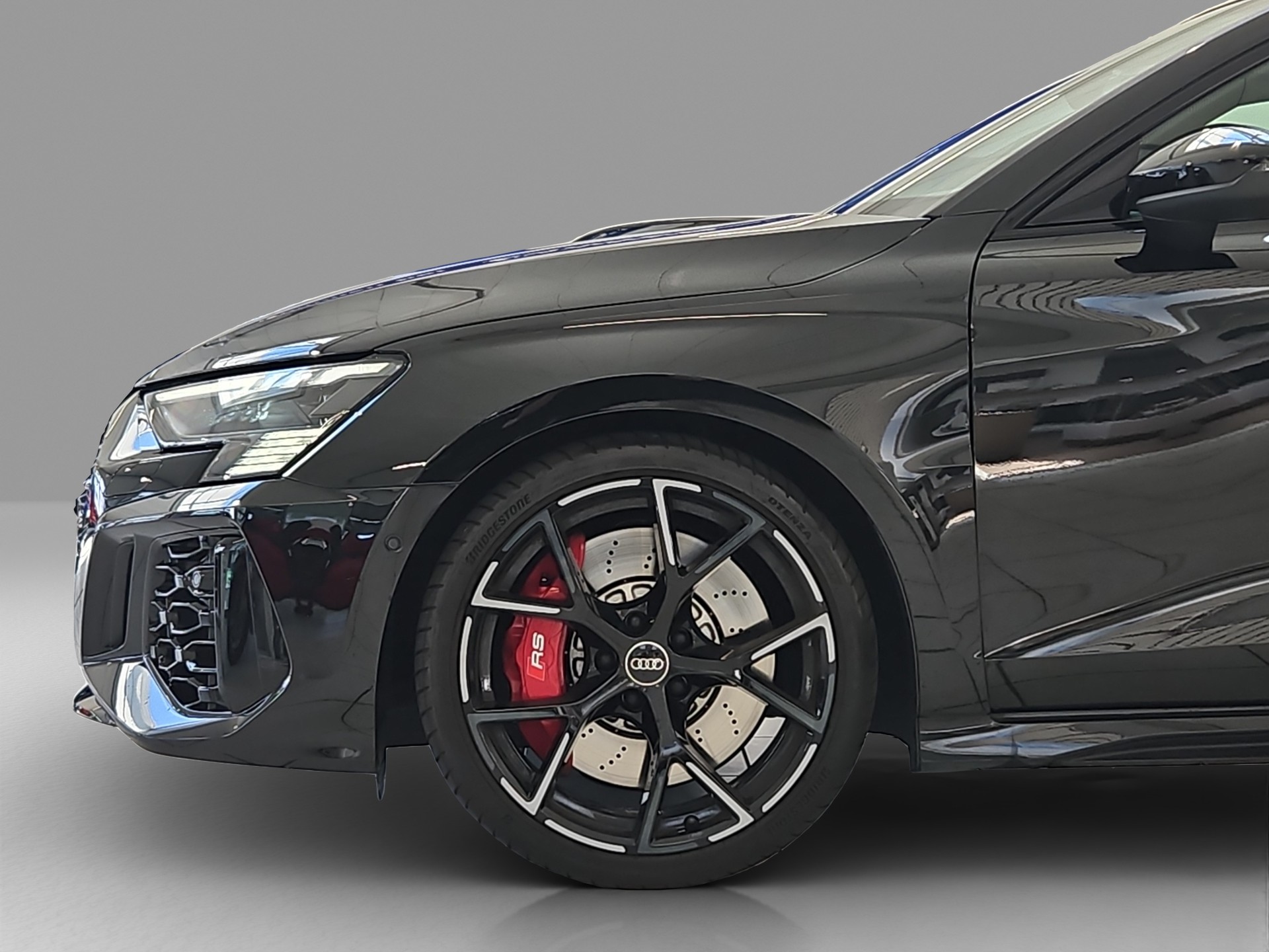AUDI RS3 Sportback 2.5 TFSI quattro S-Tronic-image-4