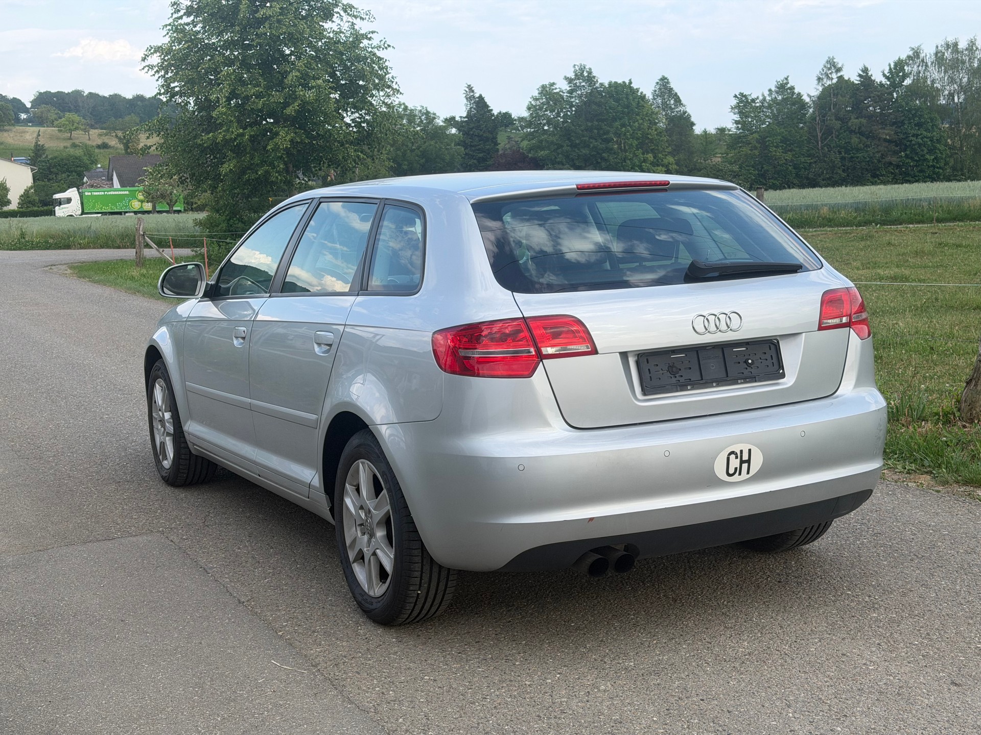 AUDI A3 Sportback 1.8 TFSI Ambiente S-tronic-image-3