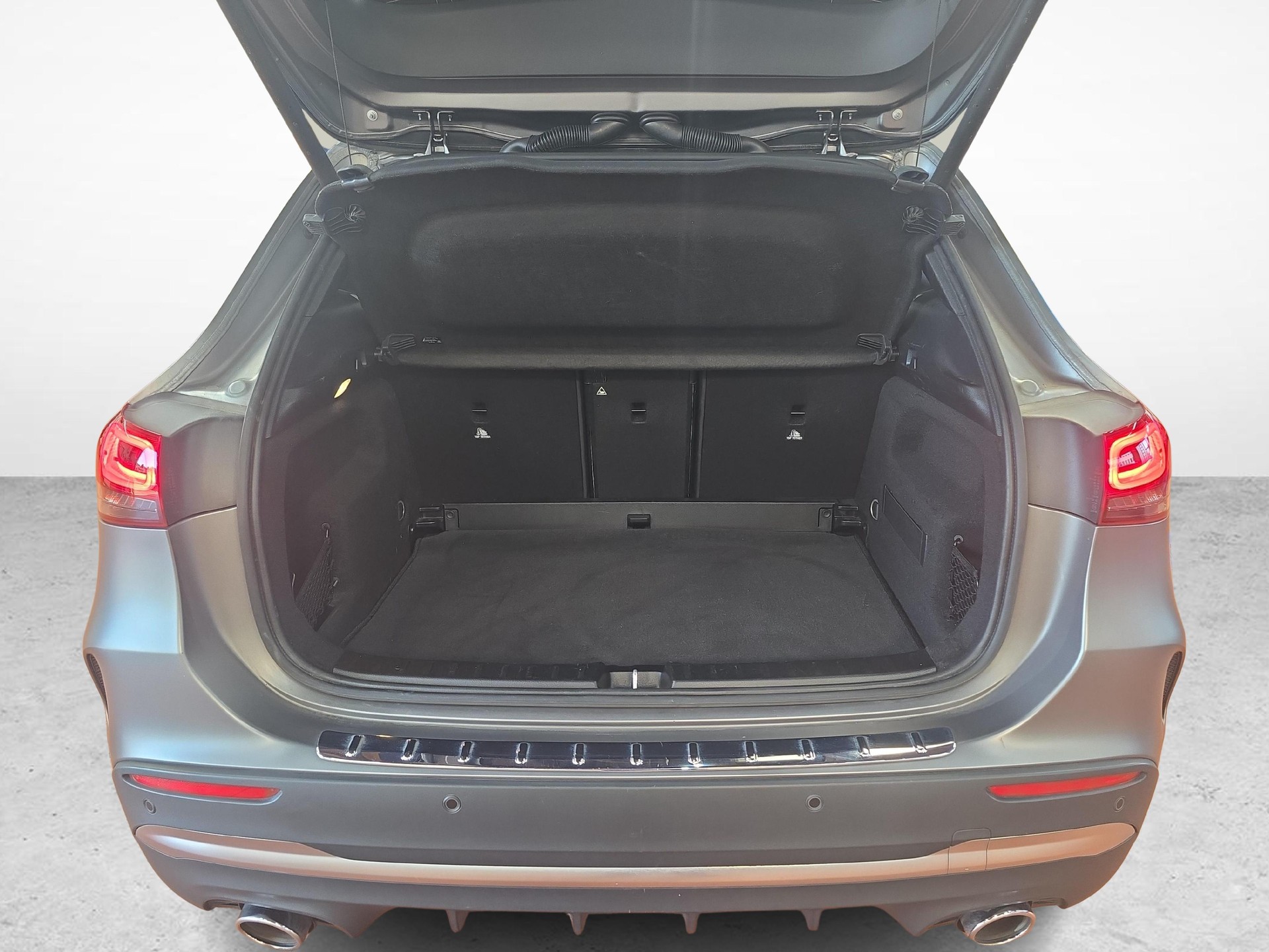 MERCEDES-BENZ GLA 35 AMG 4MATIC-image-10