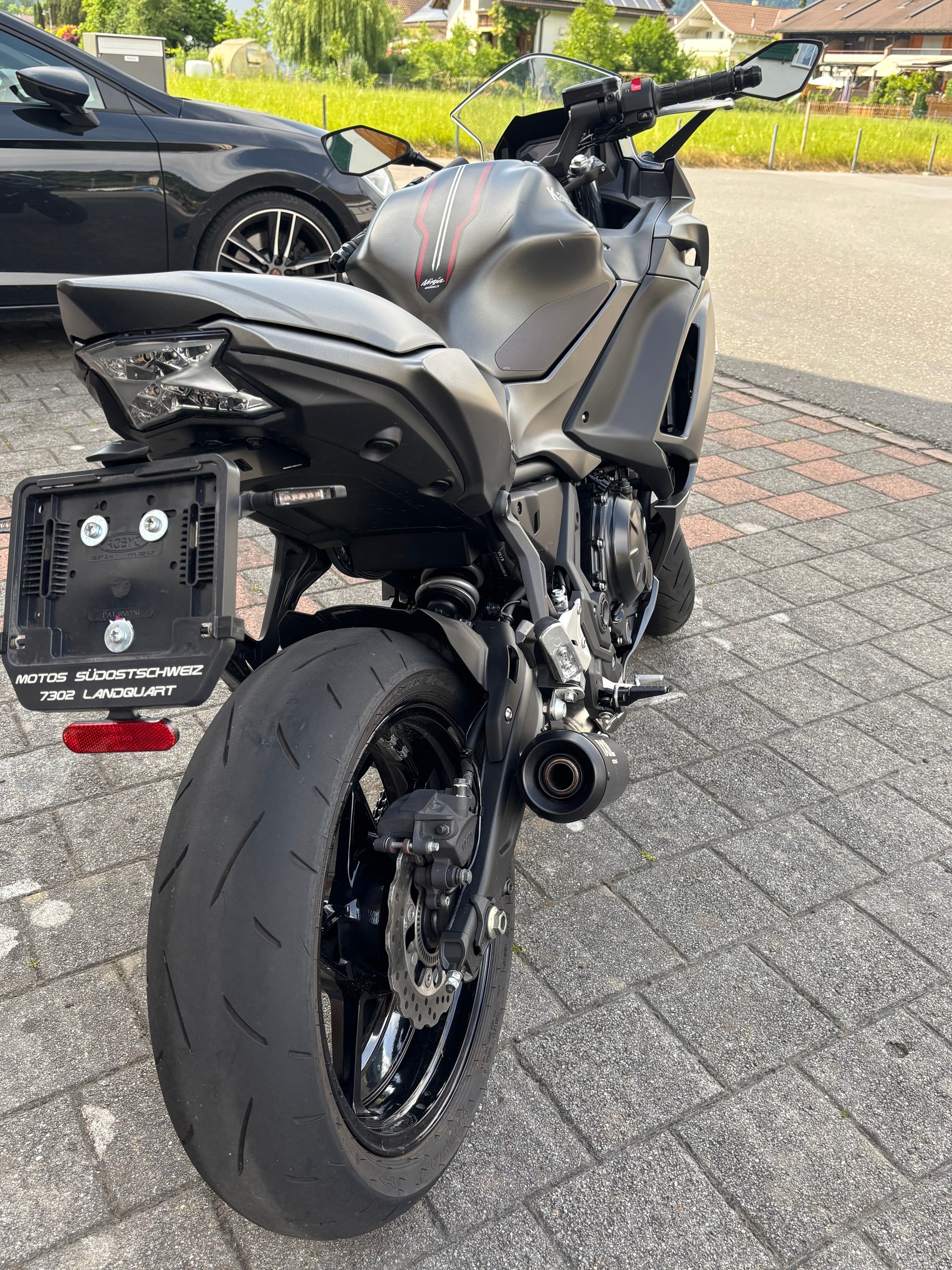 KAWASAKI NINJA 650-image-2
