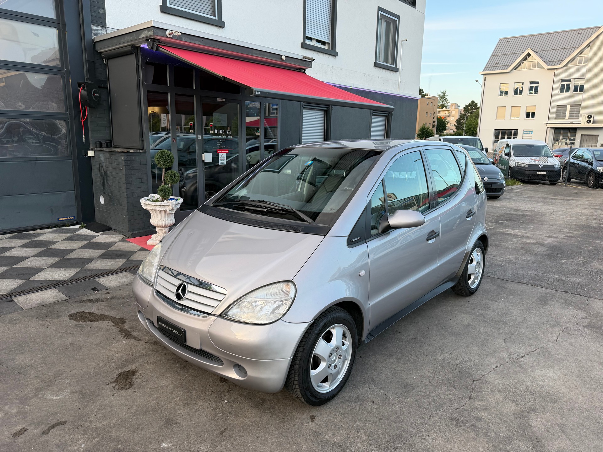 MERCEDES-BENZ A 160 Avantgarde-image-10