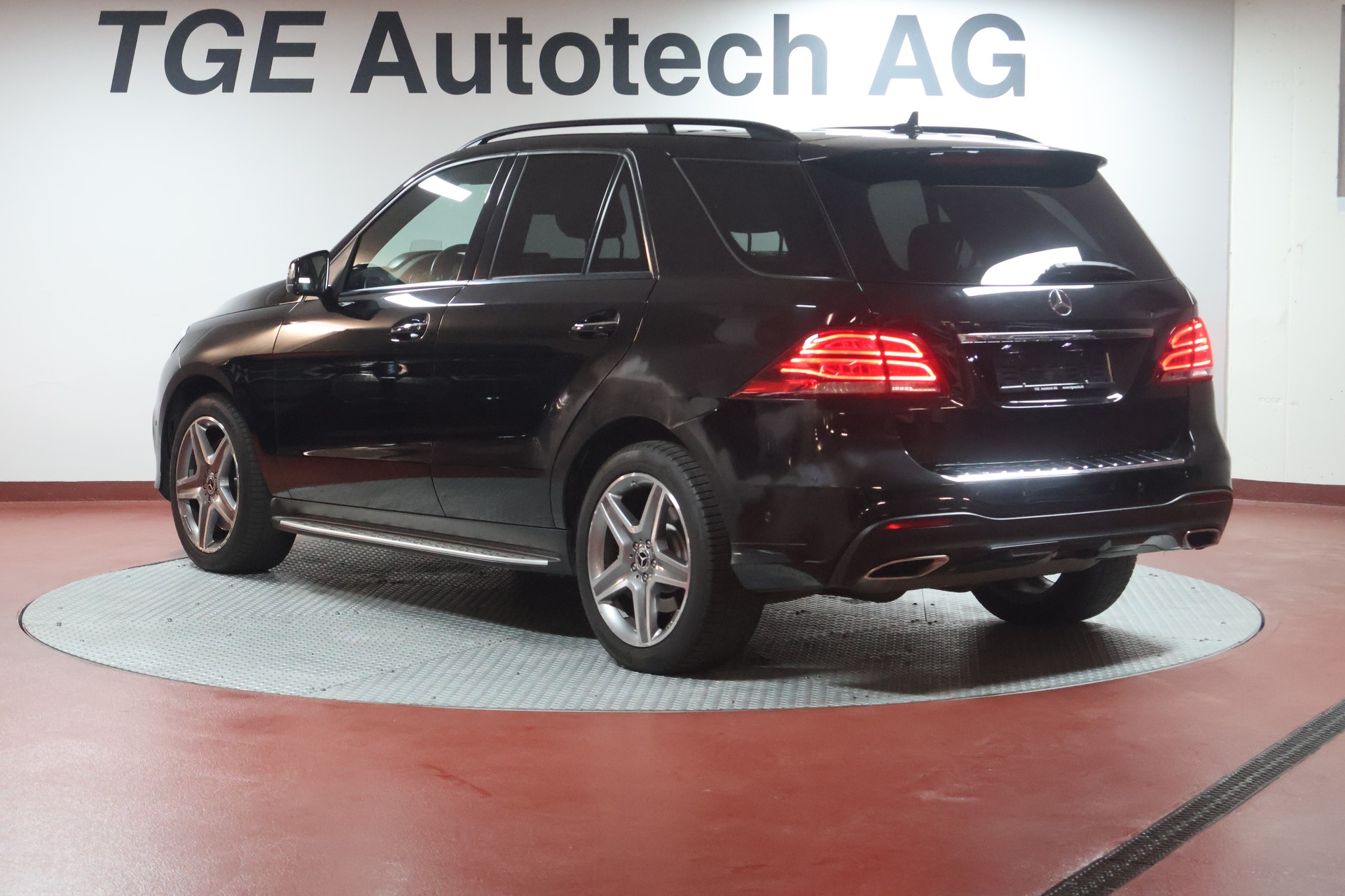 MERCEDES-BENZ GLE 500 4Matic 9G-Tronic-image-18