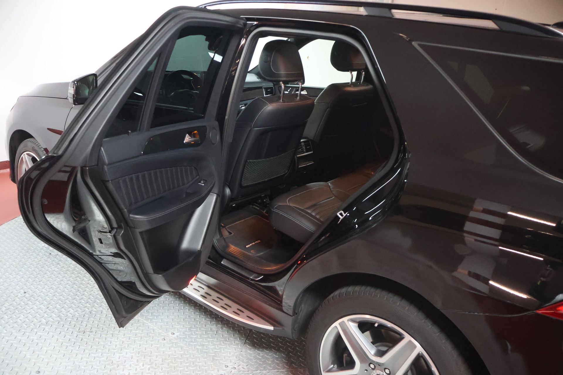 MERCEDES-BENZ GLE 500 4Matic 9G-Tronic-image-13