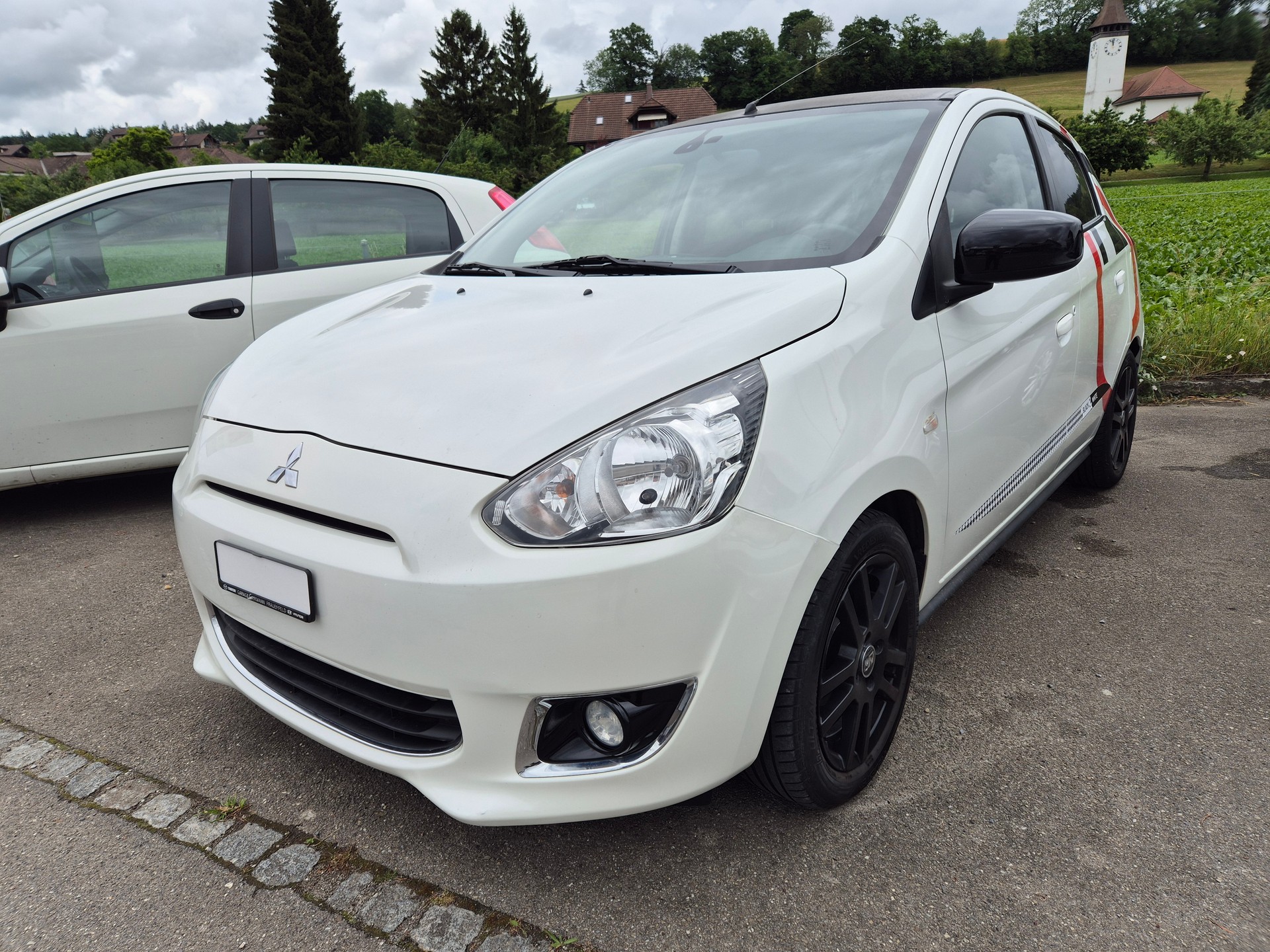 MITSUBISHI Space Star 1.2 Black&White