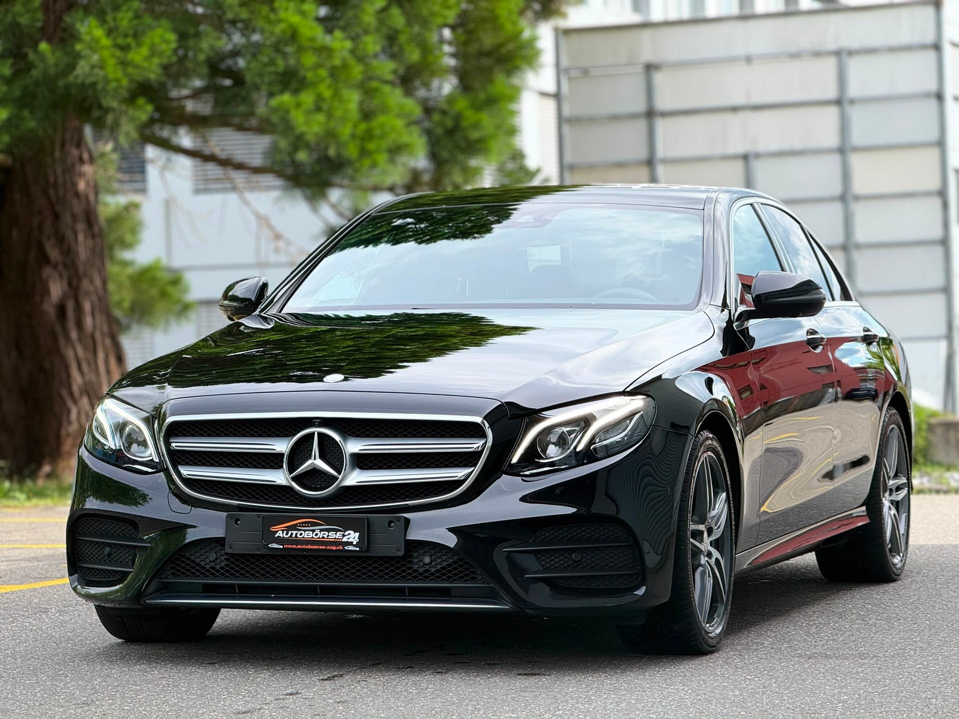 MERCEDES-BENZ E 200 AMG Line