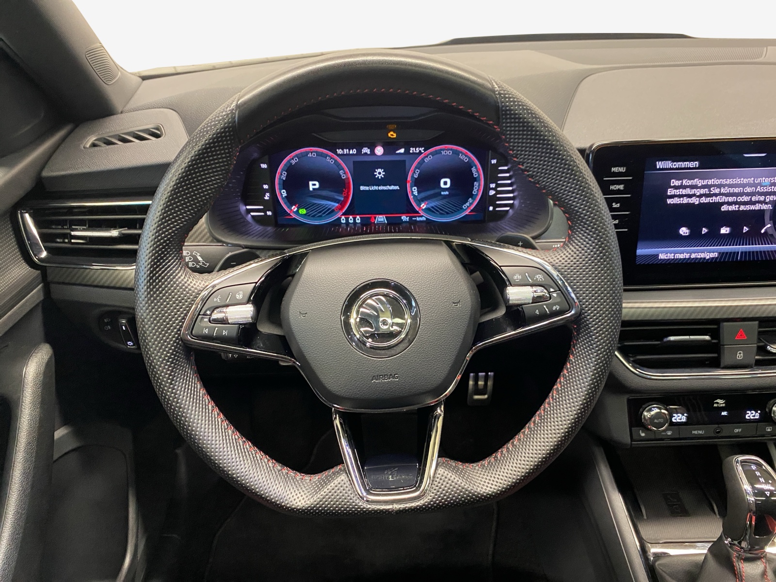 SKODA Kamiq 1.0 TSI Monte Carlo DSG-image-9