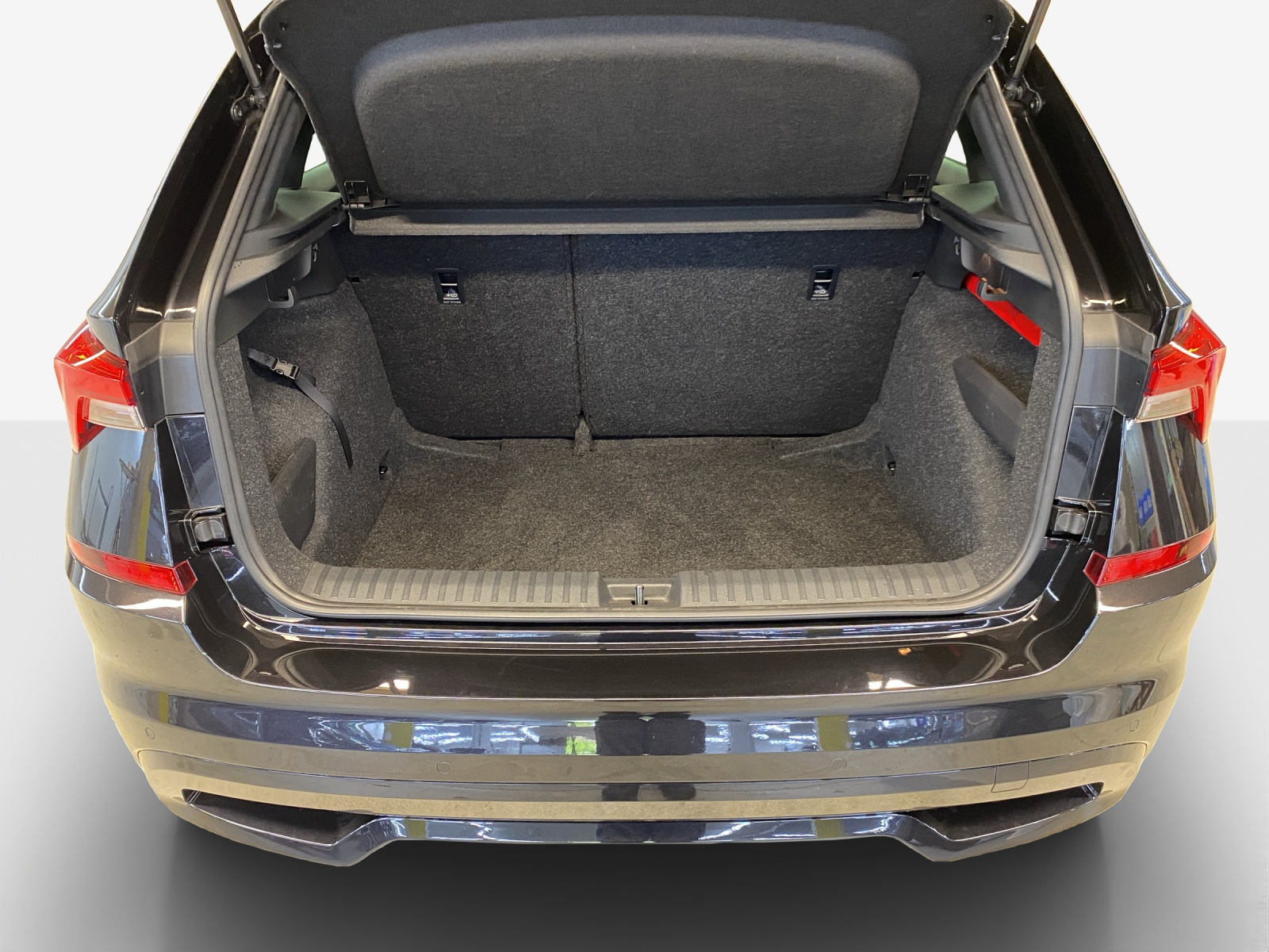 SKODA Kamiq 1.0 TSI Monte Carlo DSG-image-12