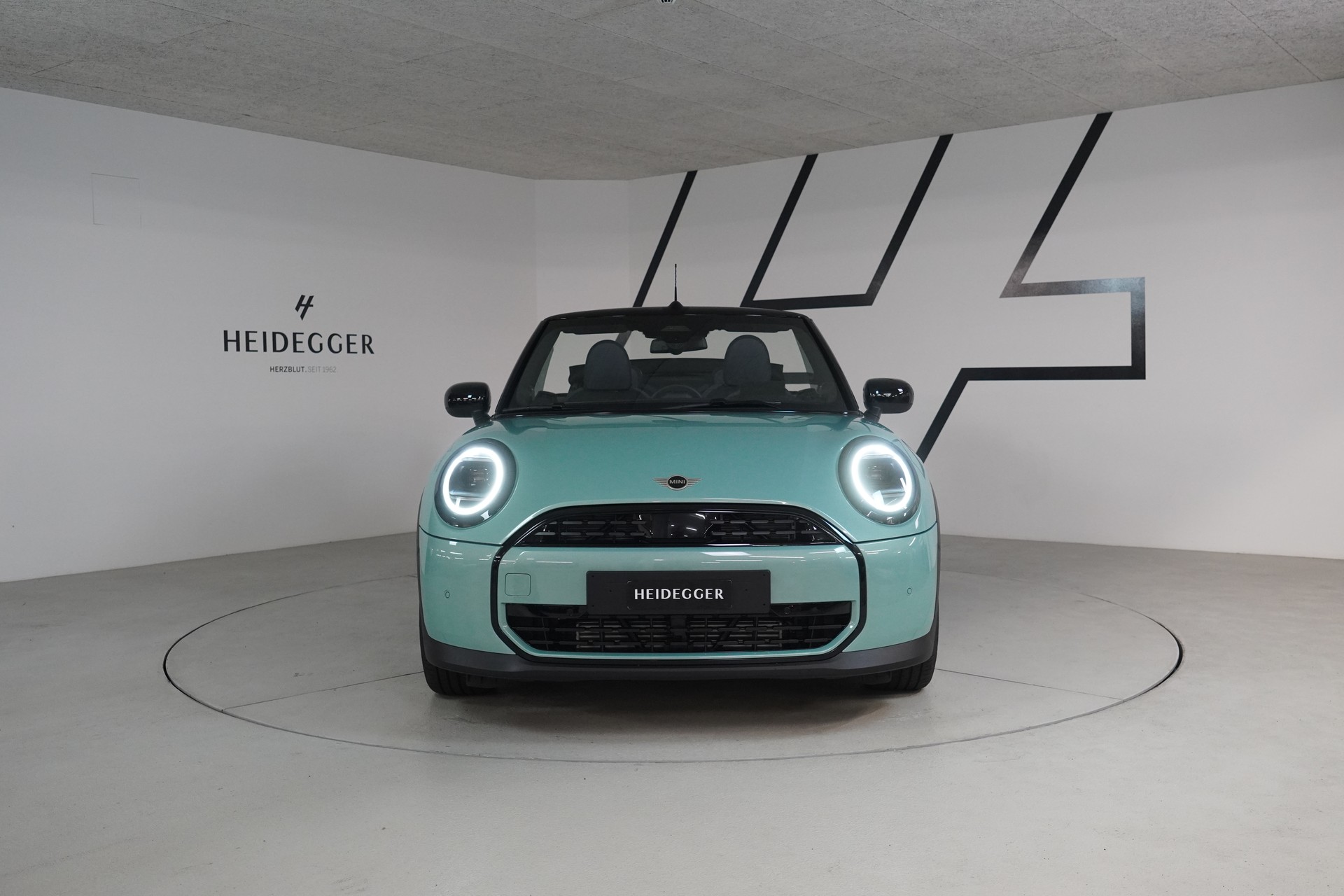 MINI Cooper C Cabriolet DKG-image-9