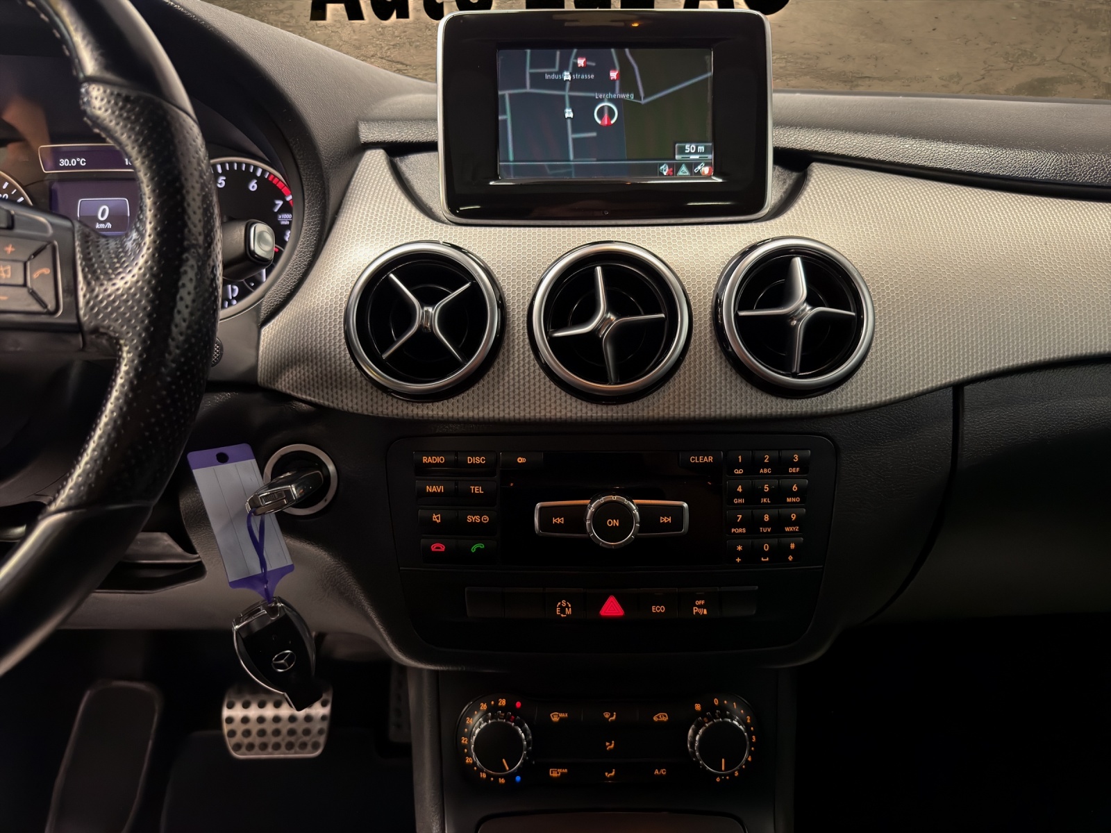 MERCEDES-BENZ B 200 7G-DCT-image-11