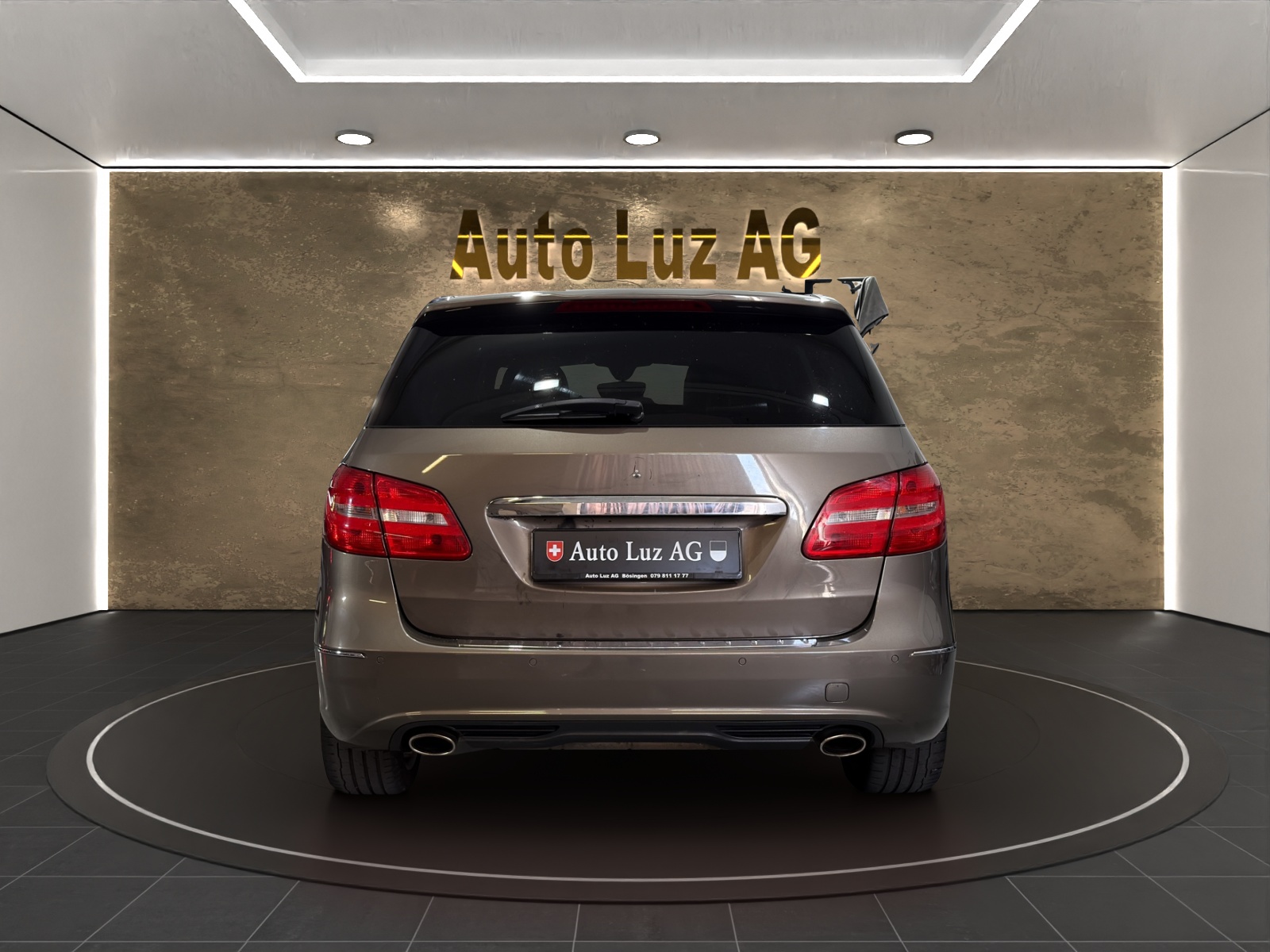 MERCEDES-BENZ B 200 7G-DCT-showroom-element-2