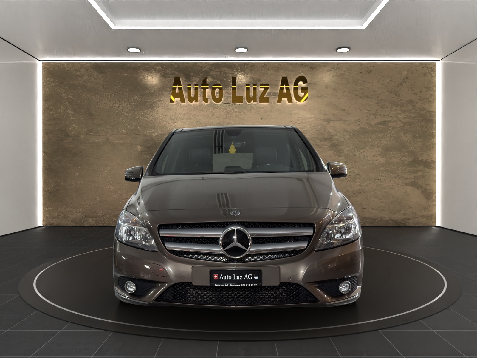 MERCEDES-BENZ B 200 7G-DCT-showroom-element-1