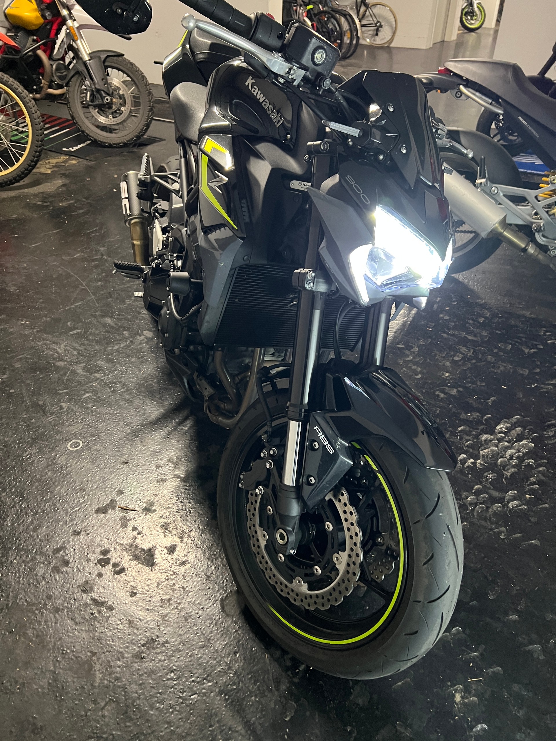 KAWASAKI Z 900 (35kW)-image-3