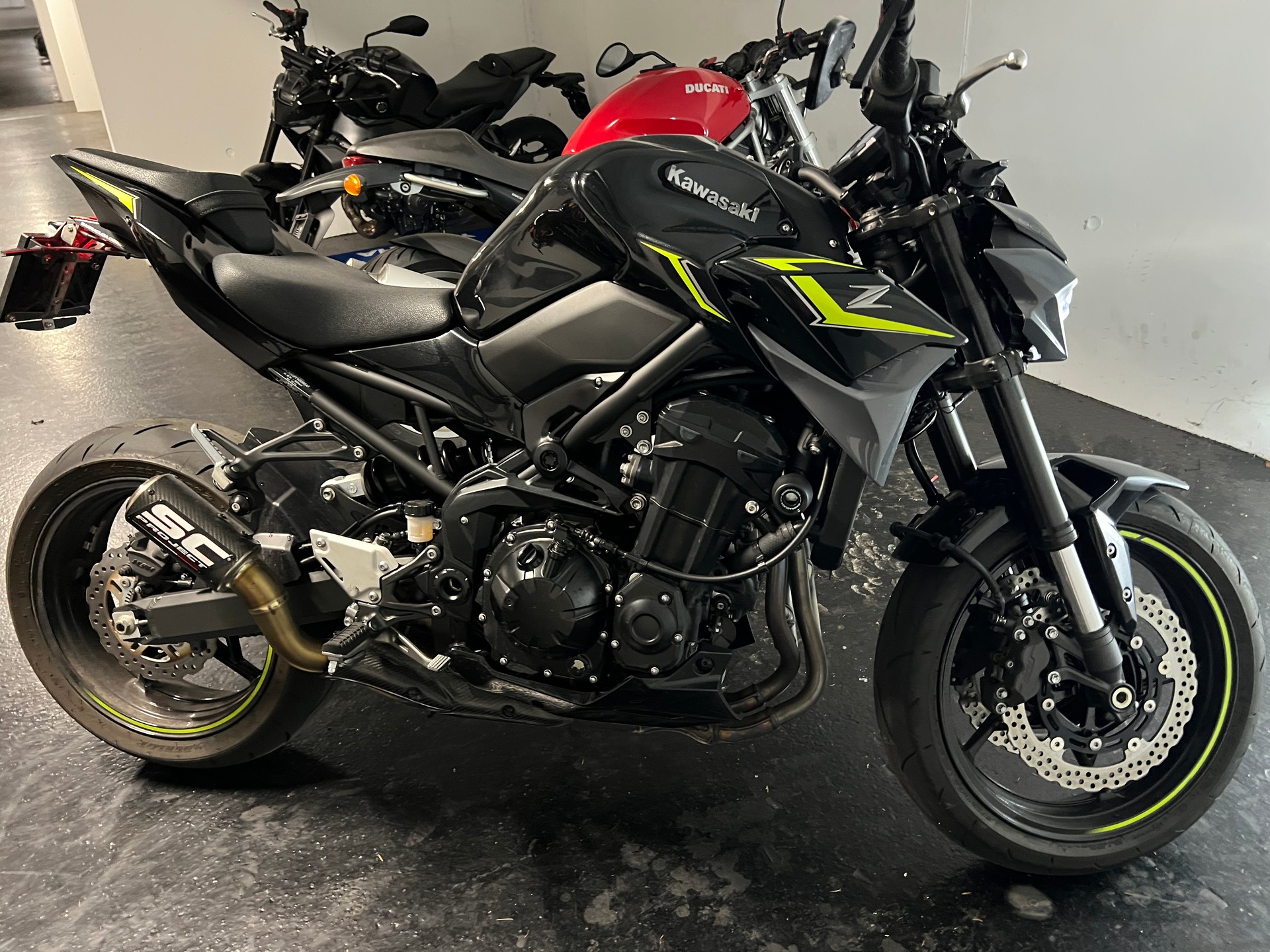KAWASAKI Z 900 (35kW)-image-2