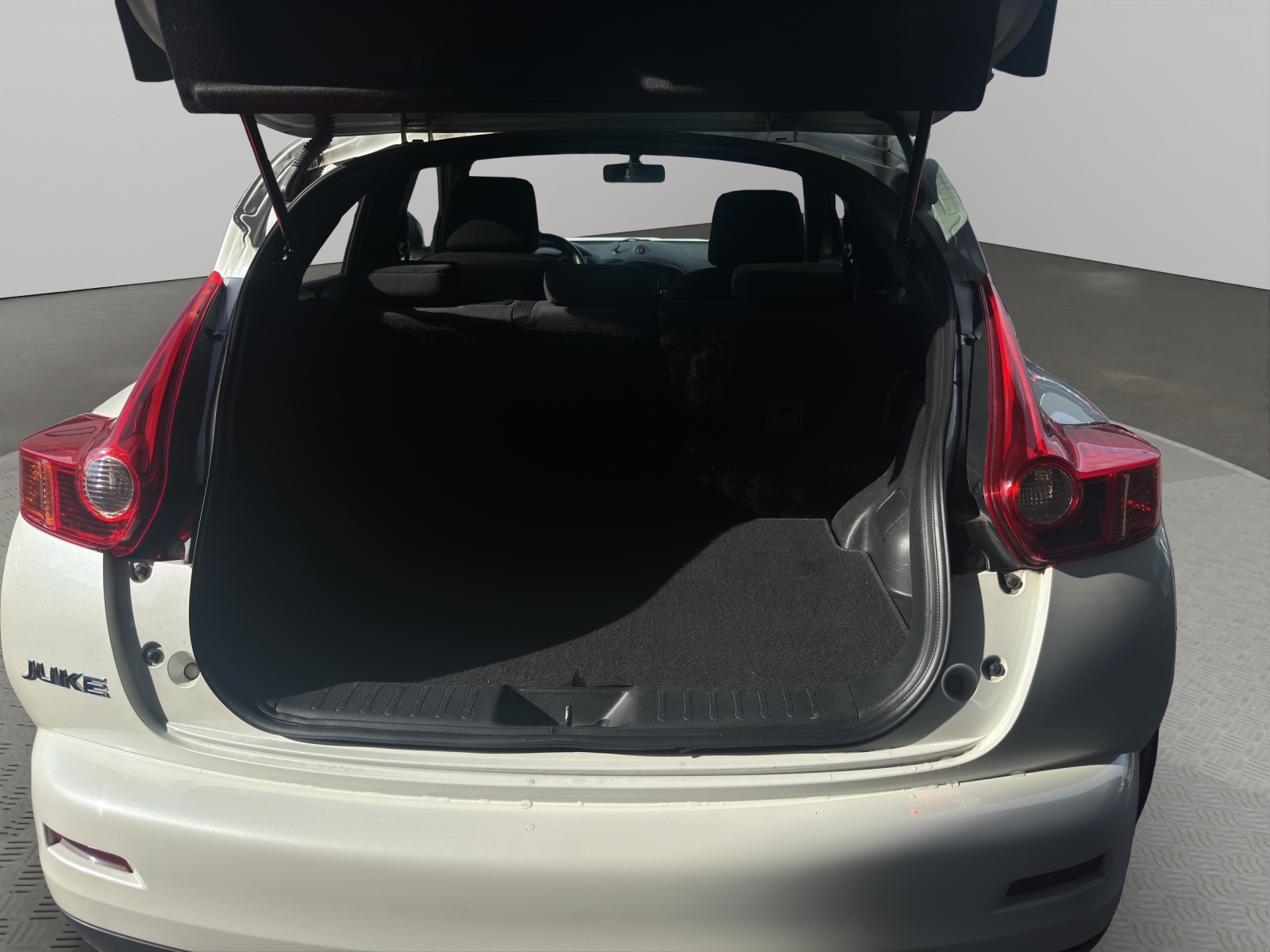 NISSAN Juke 1.6 DIG-T n-tec 4x4 Xtronic M-CVT-image-13