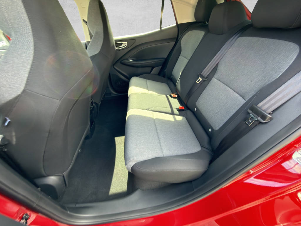 MG MG4 Urban 54 kWh Premium EV-image-6