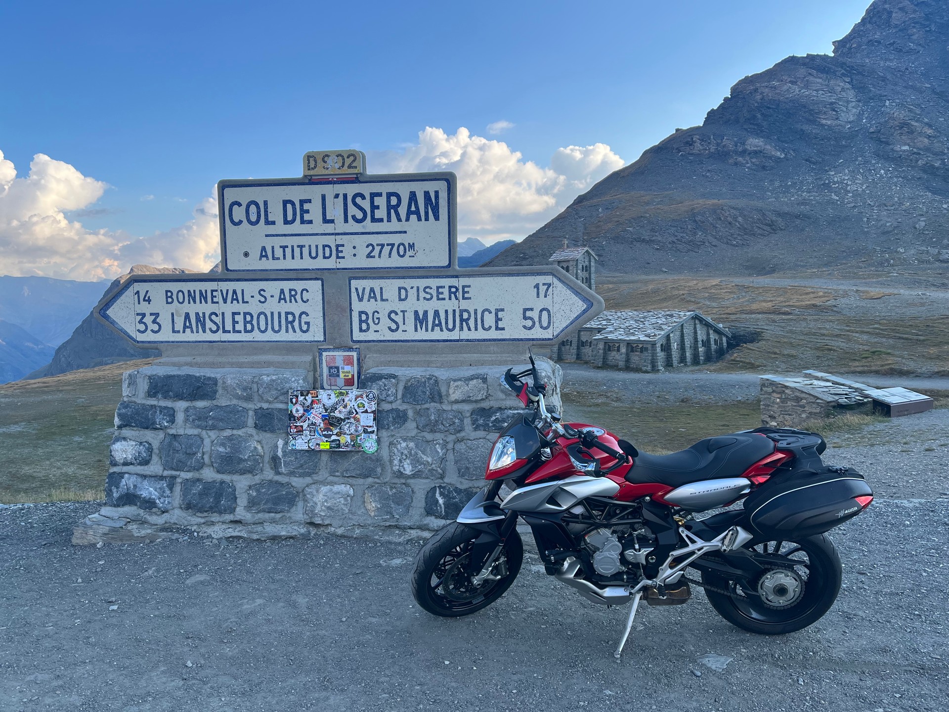 MV AGUSTA Stradale 800 EAS ABS-image-9