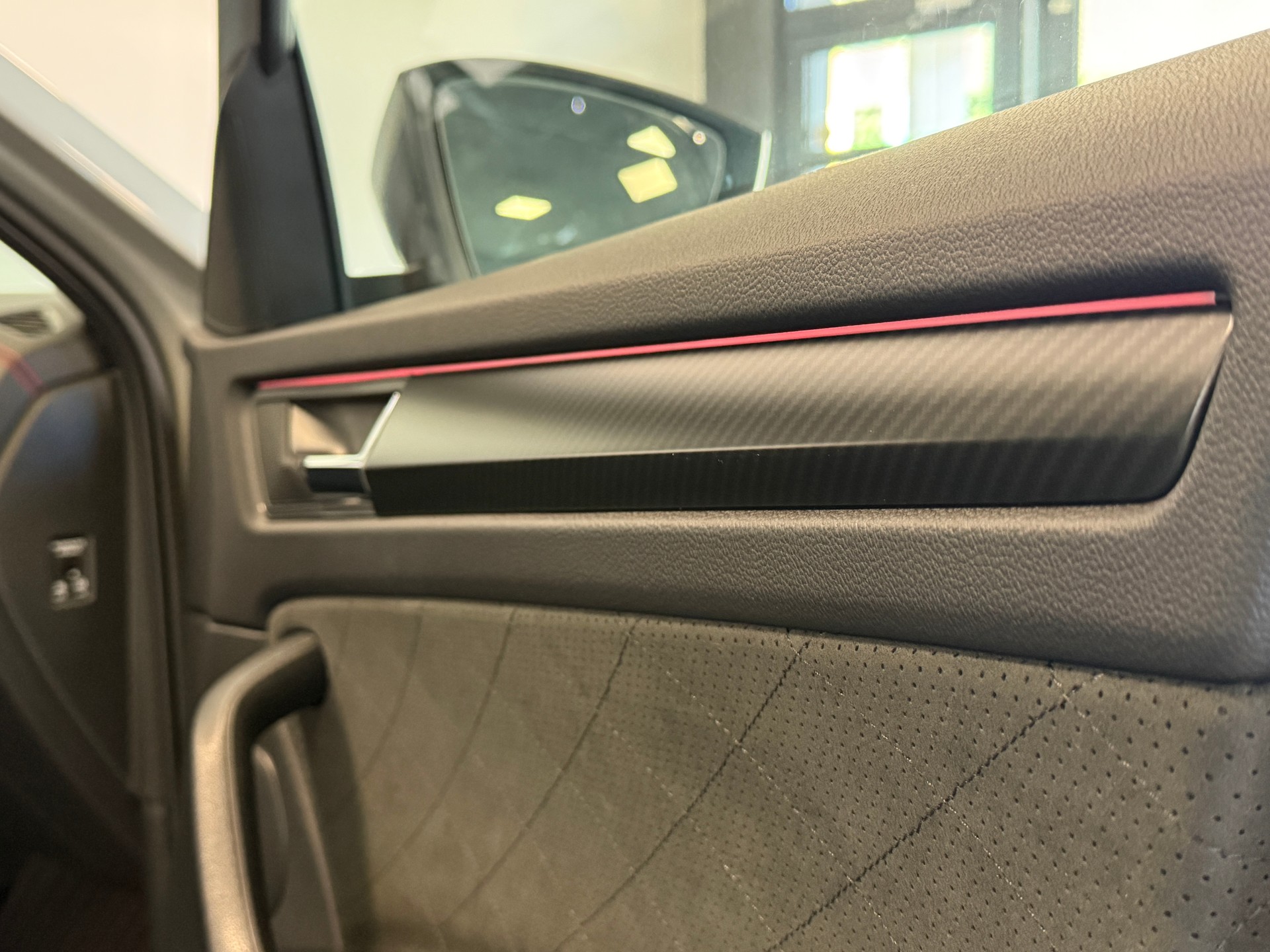 SKODA Kodiaq 2.0 TSI 4x4 RS *Anhängerkupplung*-image-11