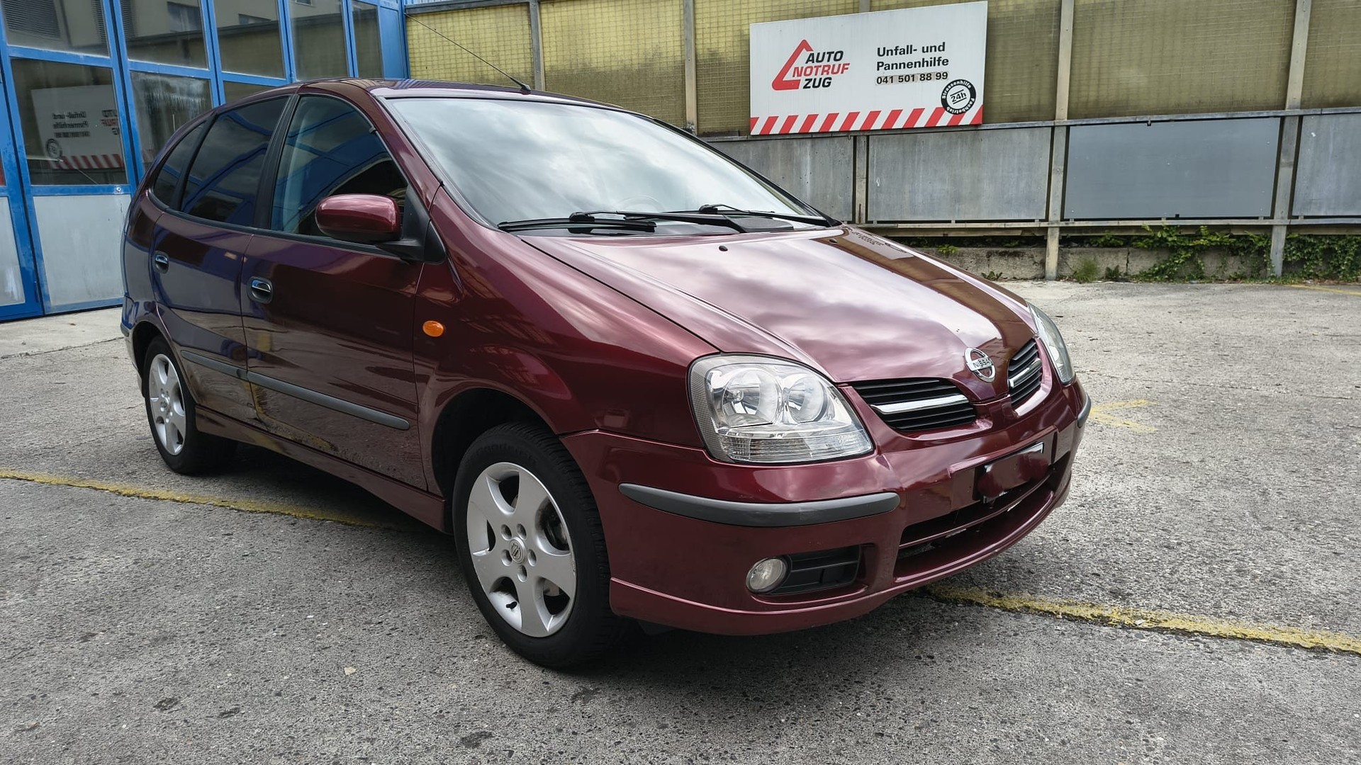NISSAN Almera Tino 1.8