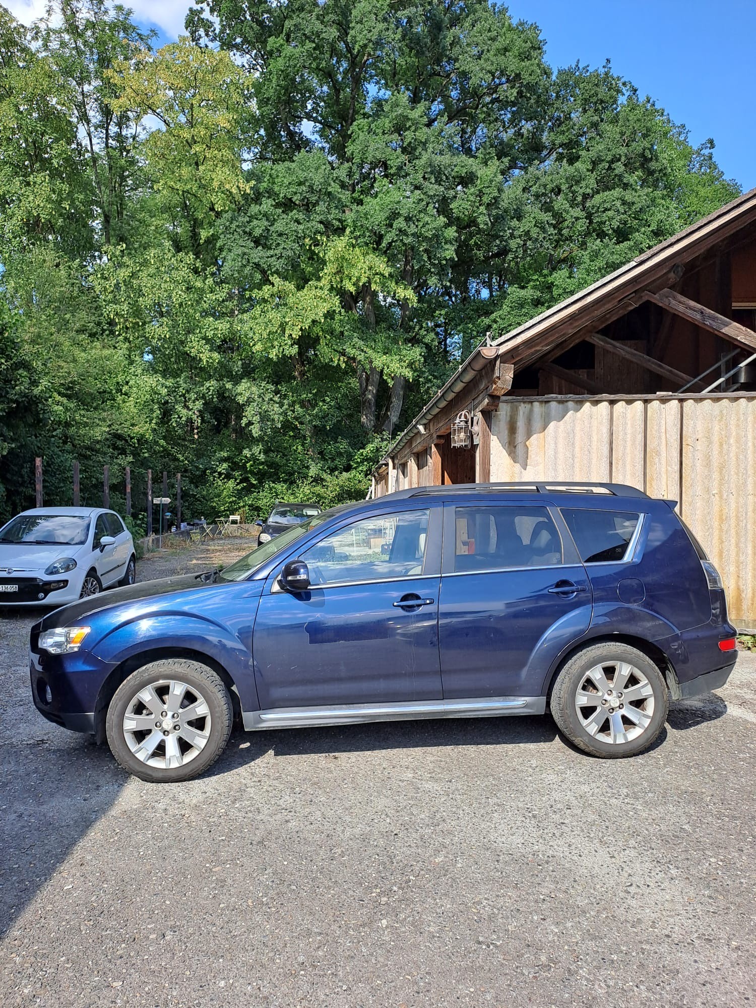 MITSUBISHI Outlander 2.2 DID Navigator 4WD TC-SST-image-4