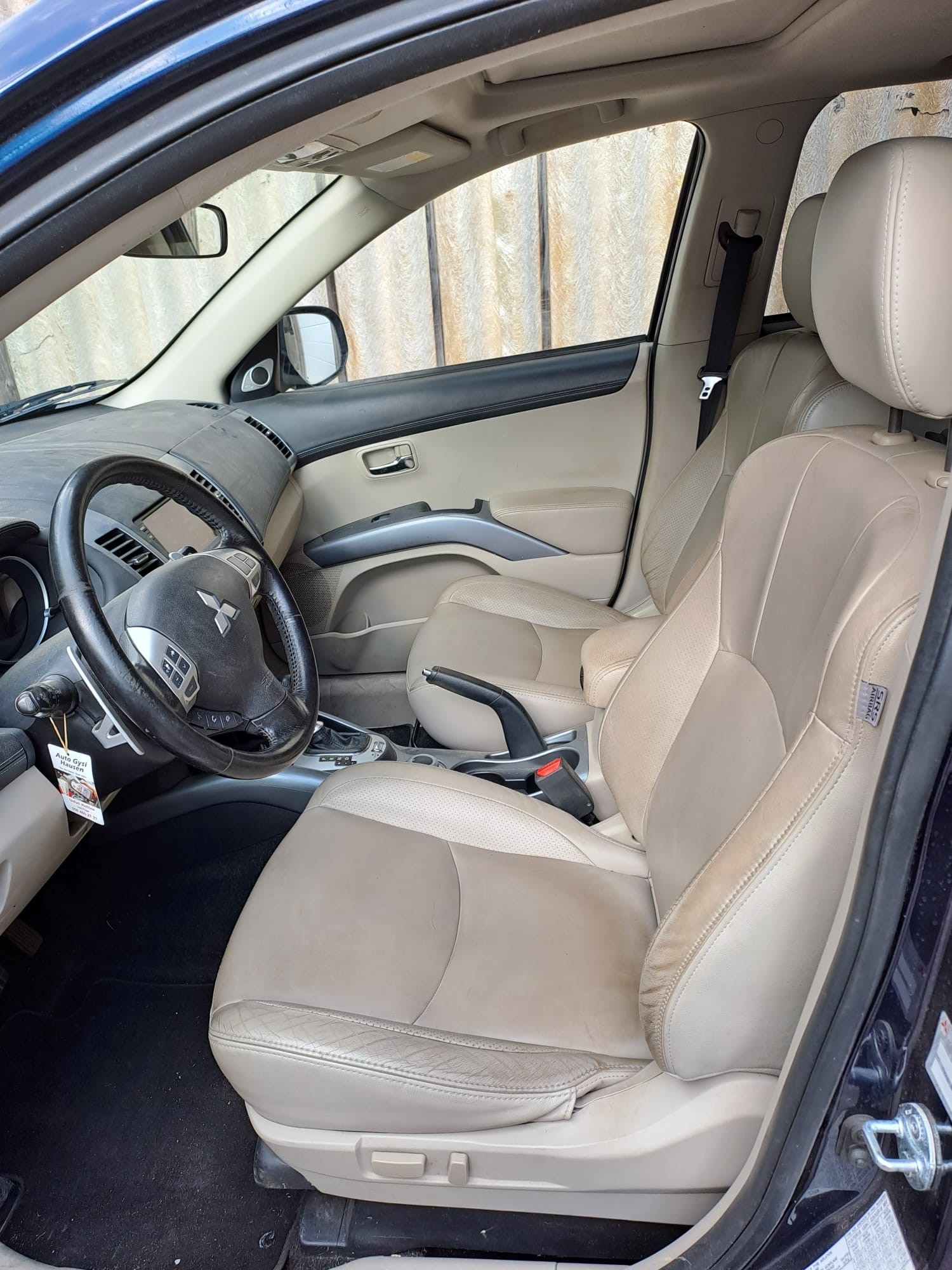MITSUBISHI Outlander 2.2 DID Navigator 4WD TC-SST-image-7