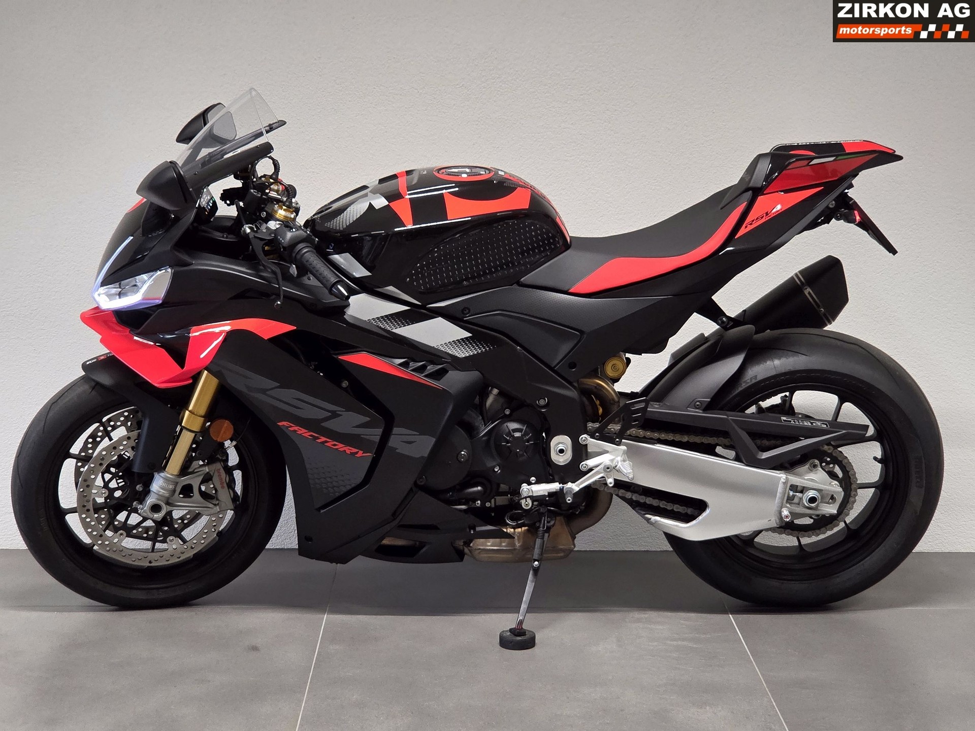 APRILIA RSV4 1100 E5+ Factory SC Project-image-11