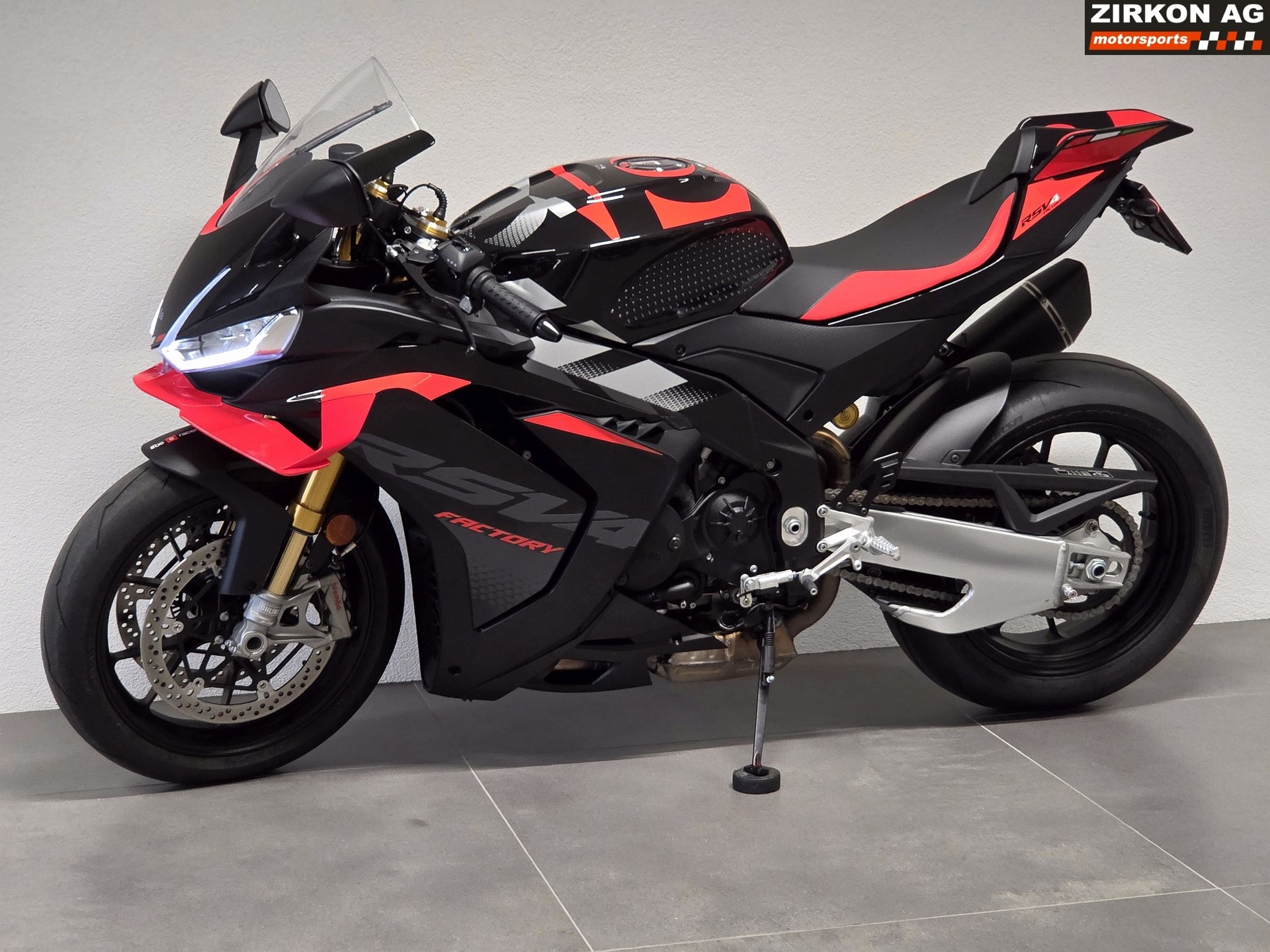 APRILIA RSV4 1100 E5+ Factory SC Project-image-10