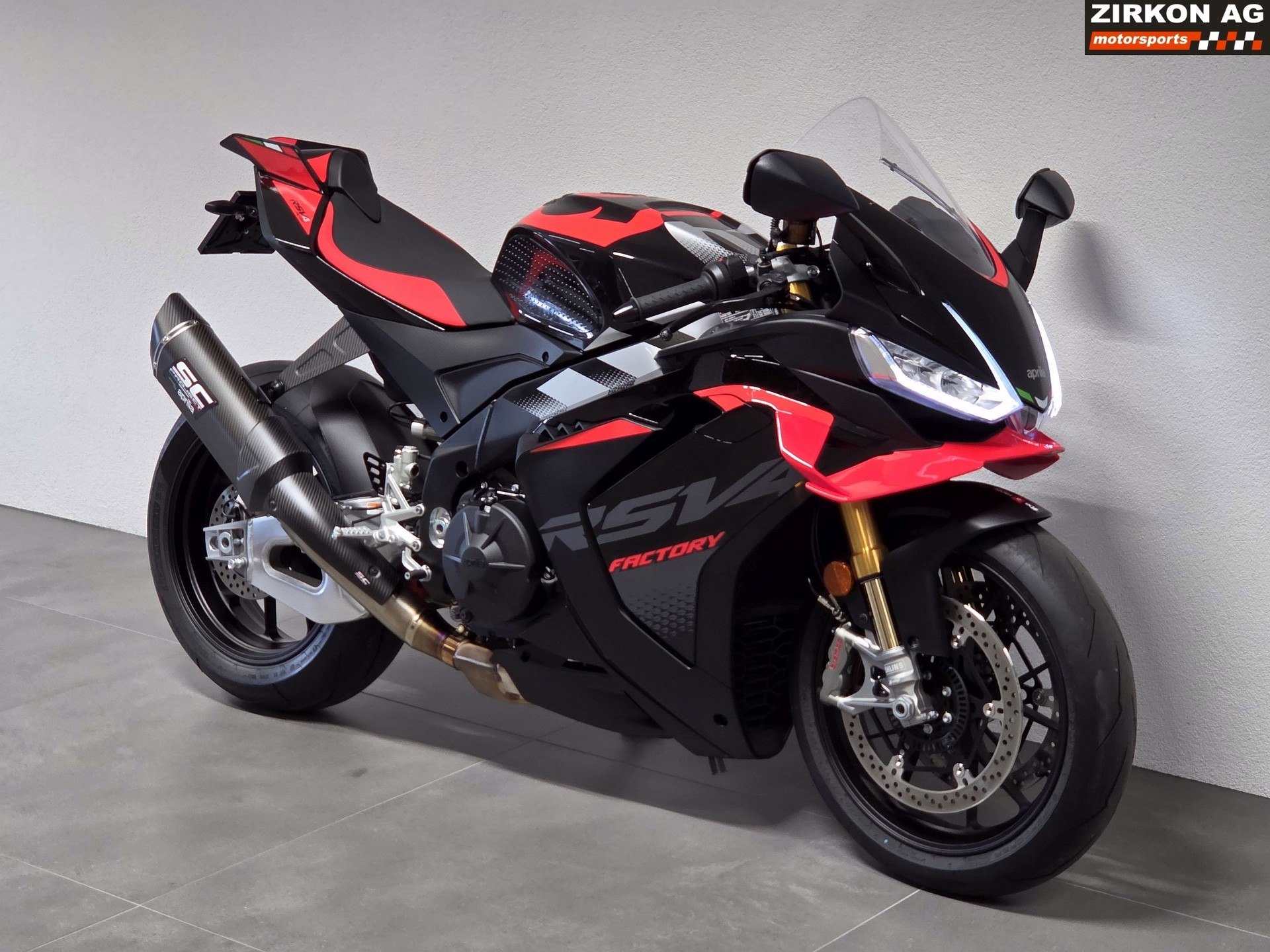 APRILIA RSV4 1100 E5+ Factory SC Project-image-2
