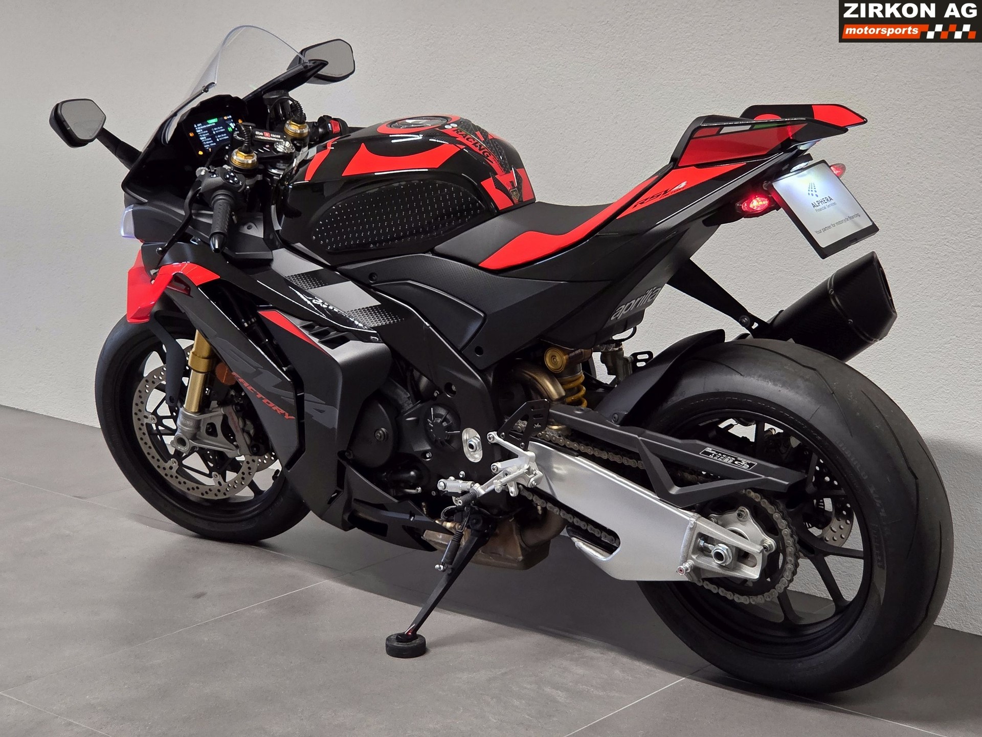 APRILIA RSV4 1100 E5+ Factory SC Project-image-13