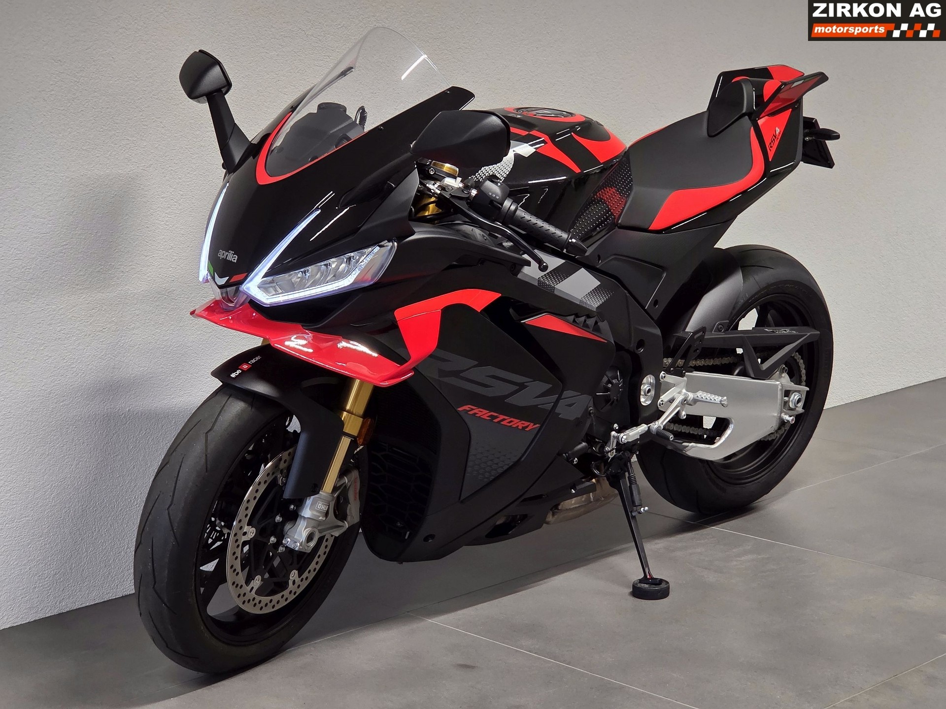 APRILIA RSV4 1100 E5+ Factory SC Project-image-8
