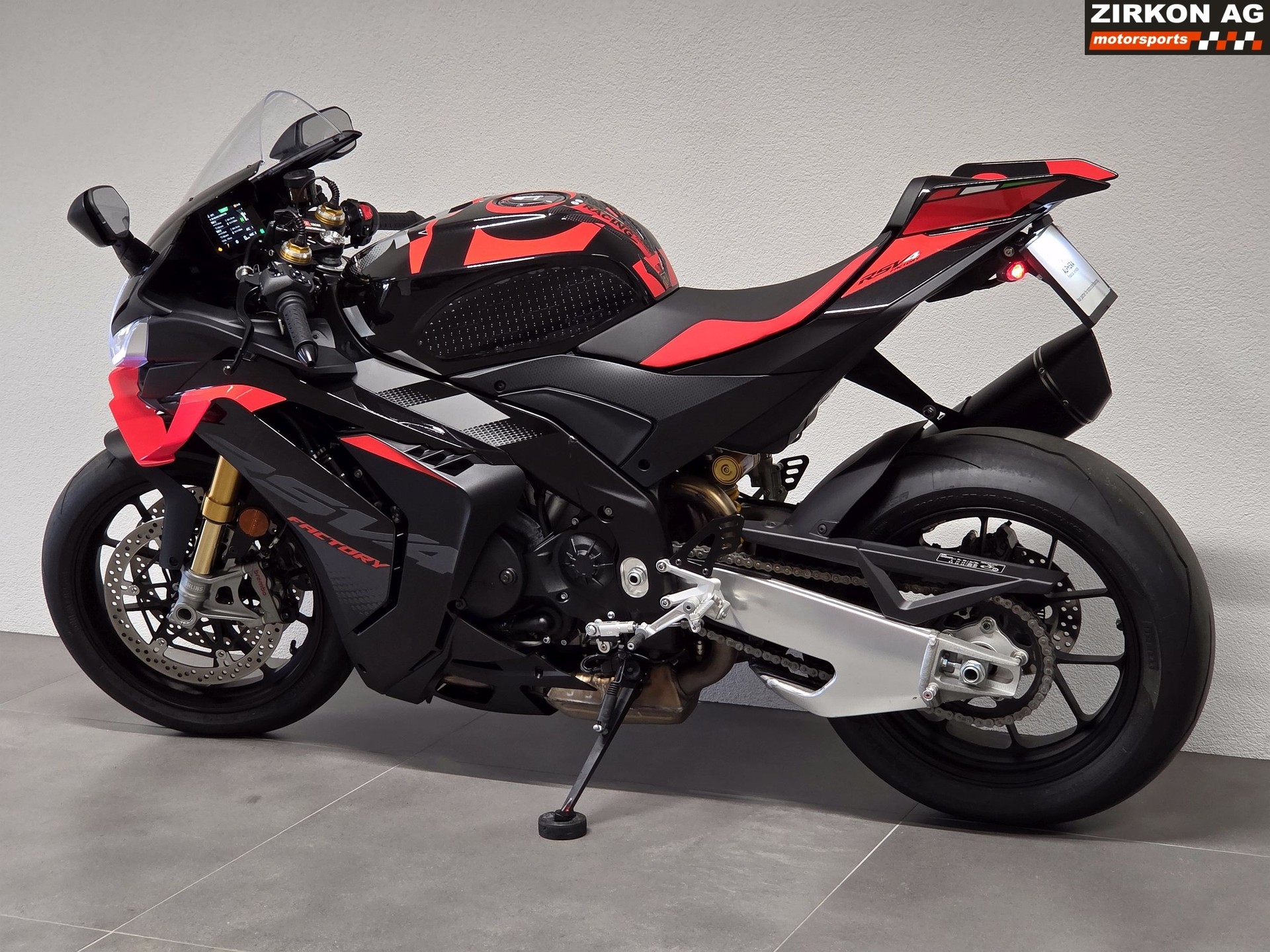APRILIA RSV4 1100 E5+ Factory SC Project-image-12