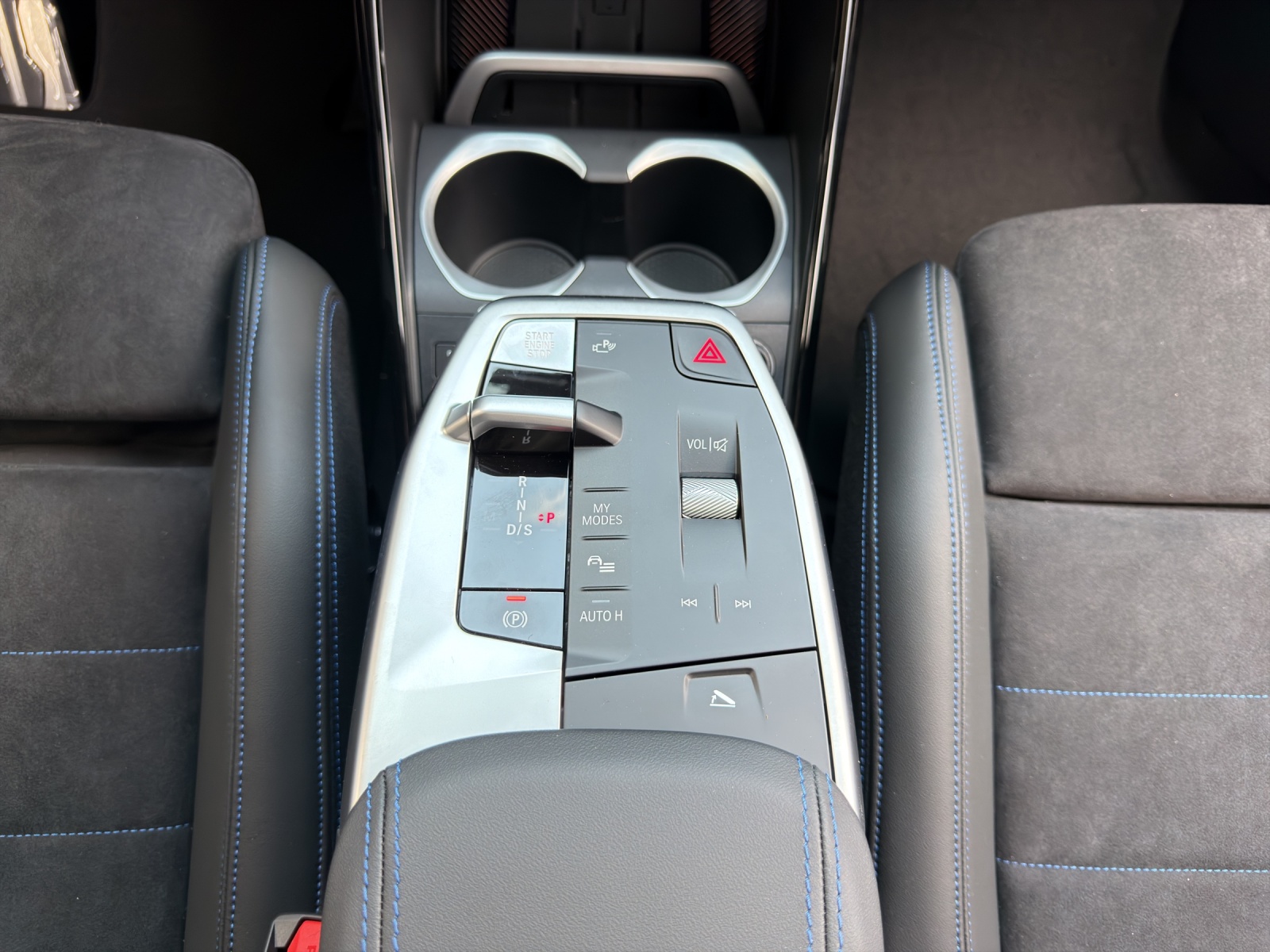 BMW X1 xDrive M35i-image-13