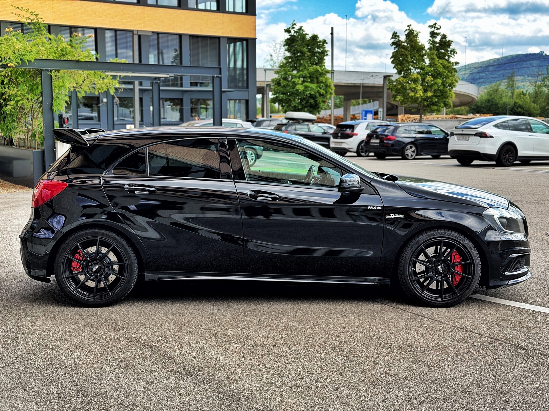 MERCEDES-BENZ A 45 AMG 4Matic Speedshift 7G-DCT-showroom-element-2