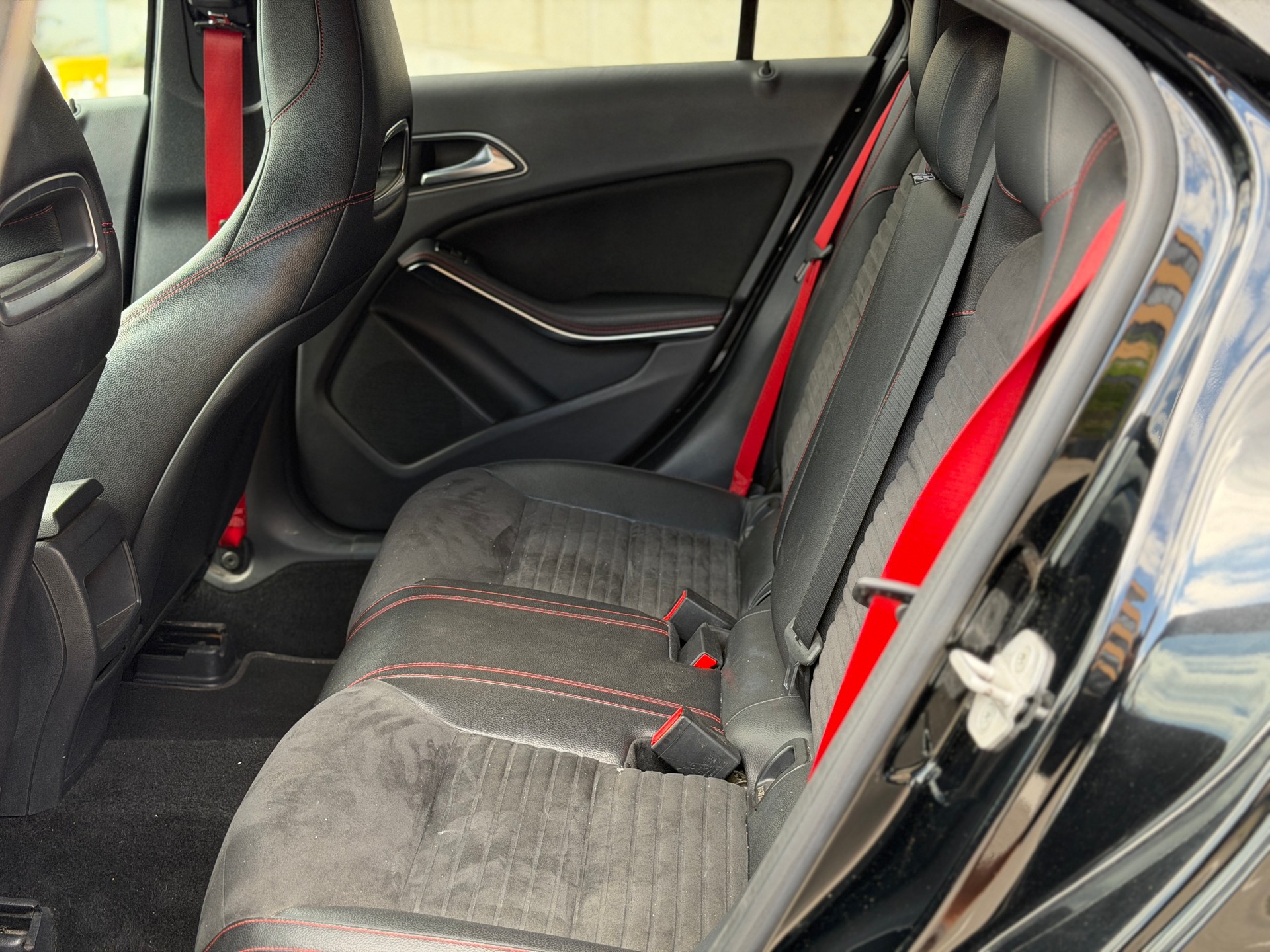 MERCEDES-BENZ A 45 AMG 4Matic Speedshift 7G-DCT-image-19