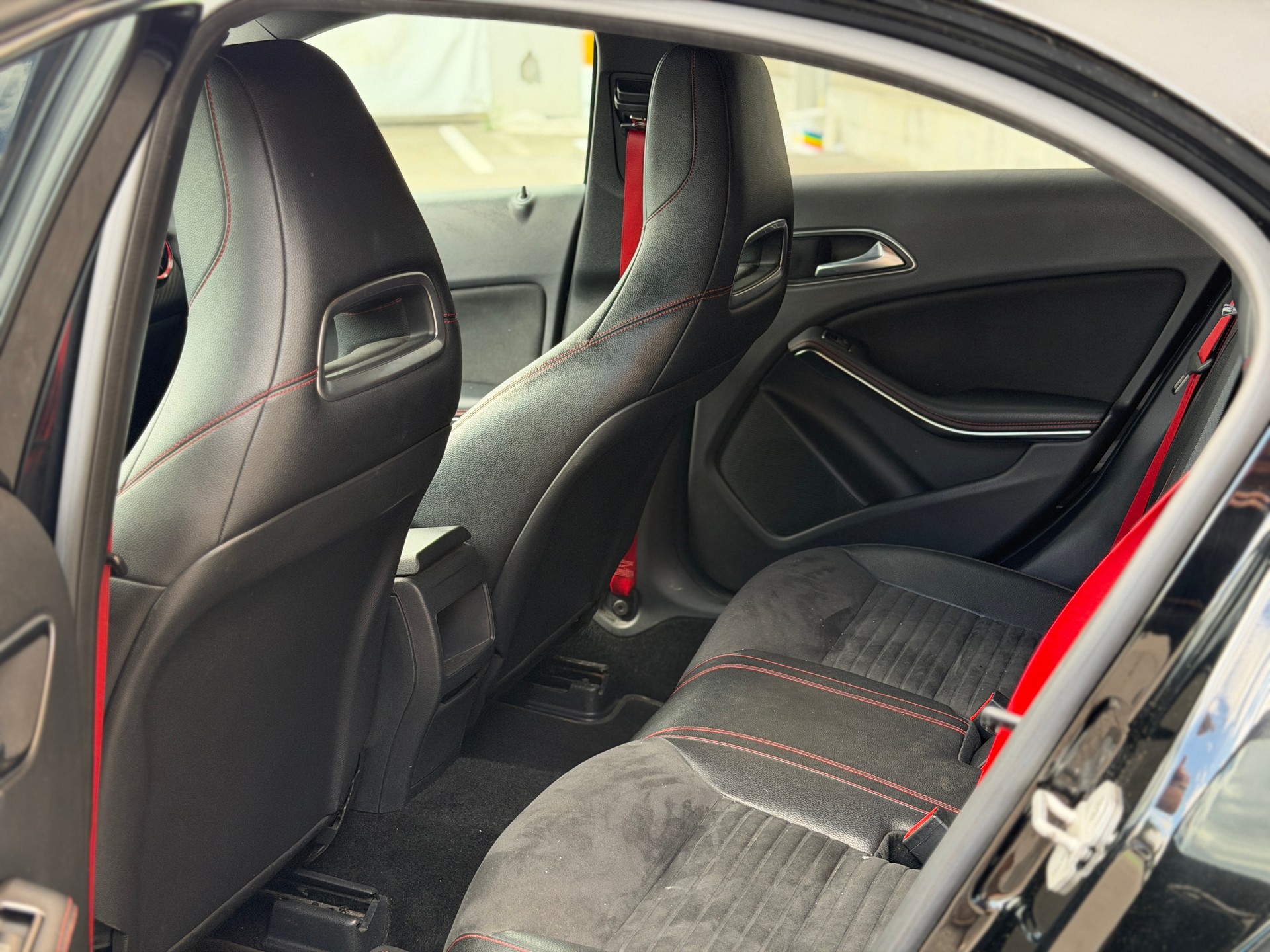 MERCEDES-BENZ A 45 AMG 4Matic Speedshift 7G-DCT-image-14
