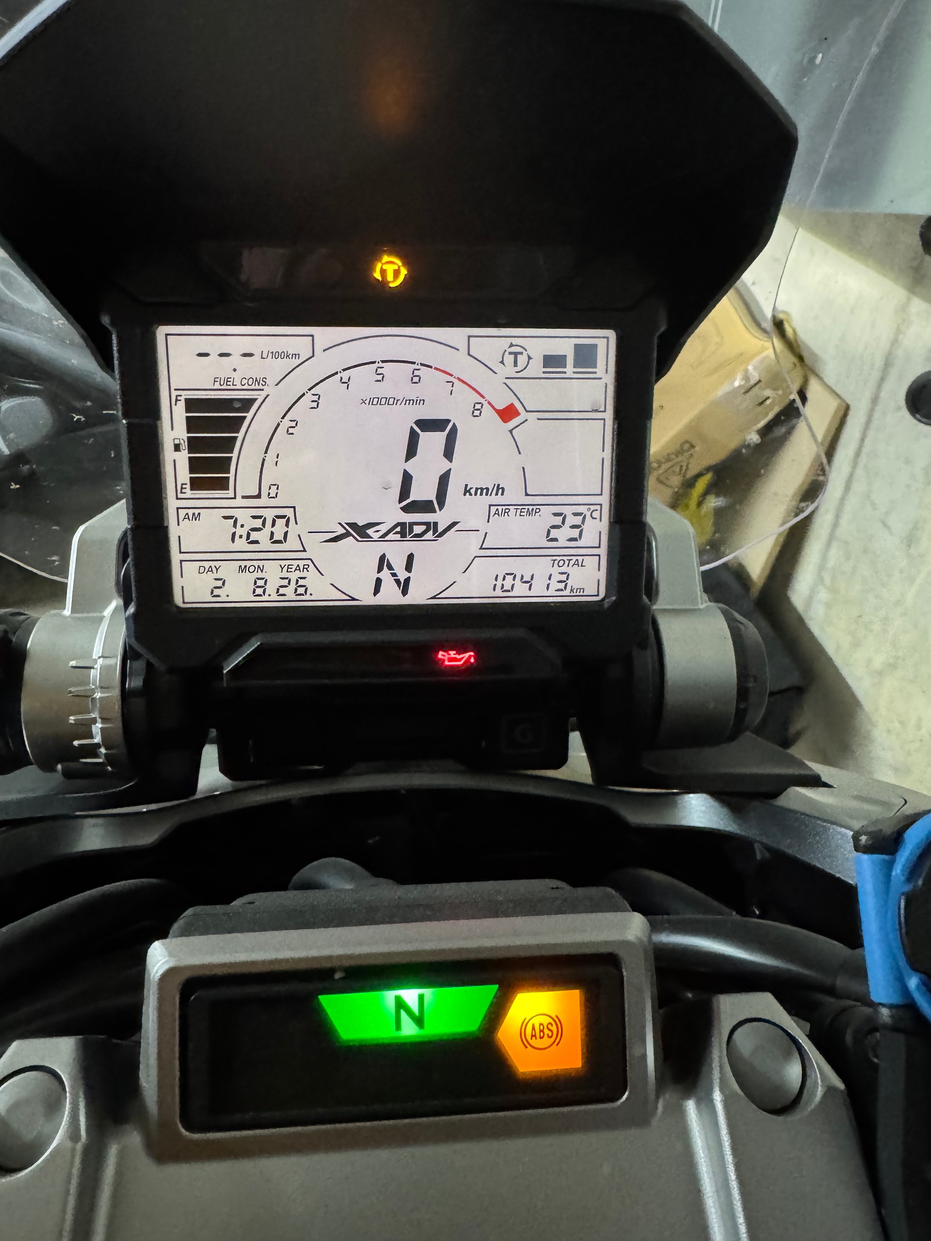 HONDA X-ADV 750 ABS-image-1
