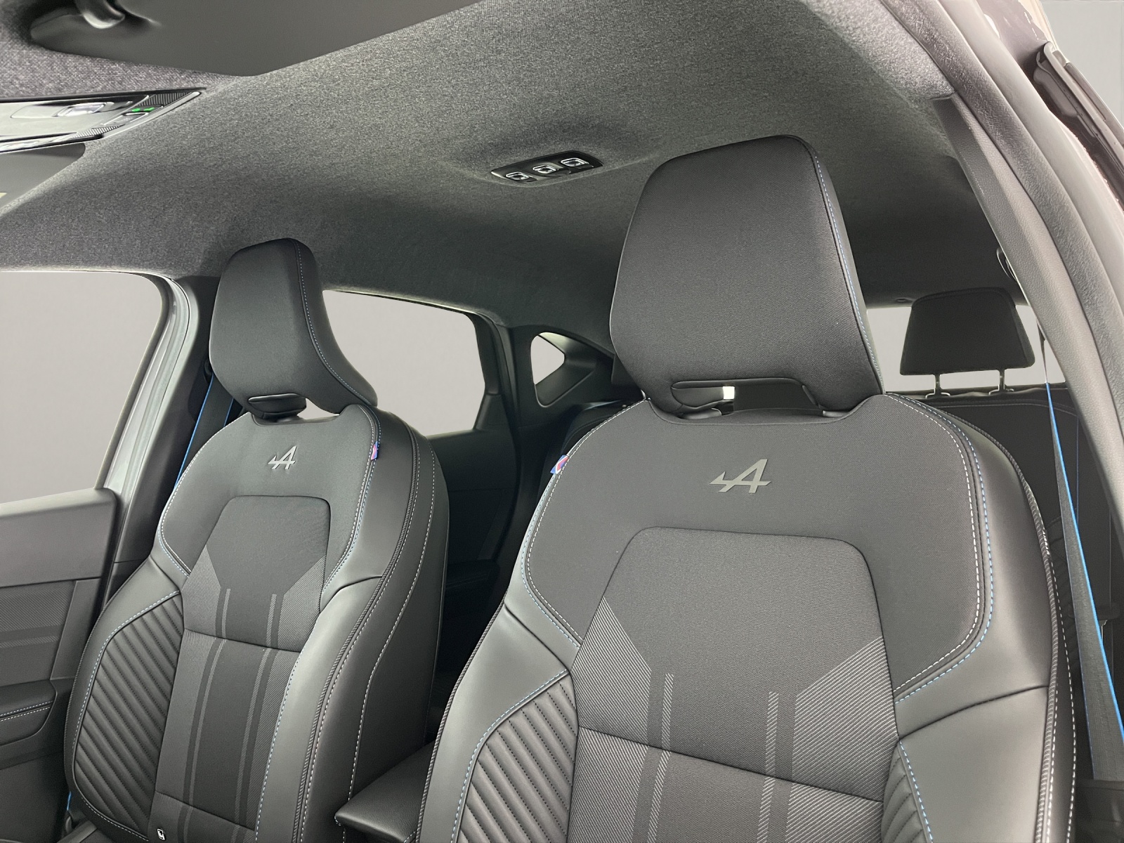 RENAULT Captur 1.8 E-Tech esprit Alpine-image-14
