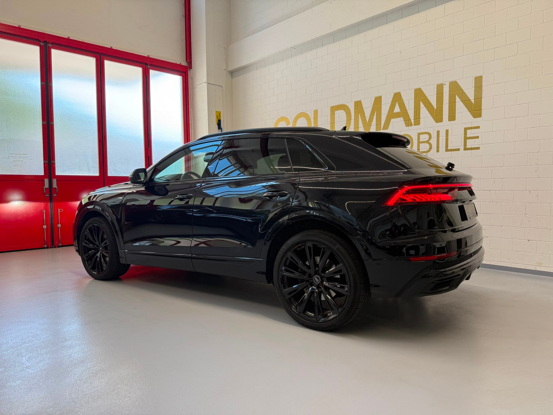 AUDI Q8 45 TDI Black Edition quattro tiptronic-showroom-element-2